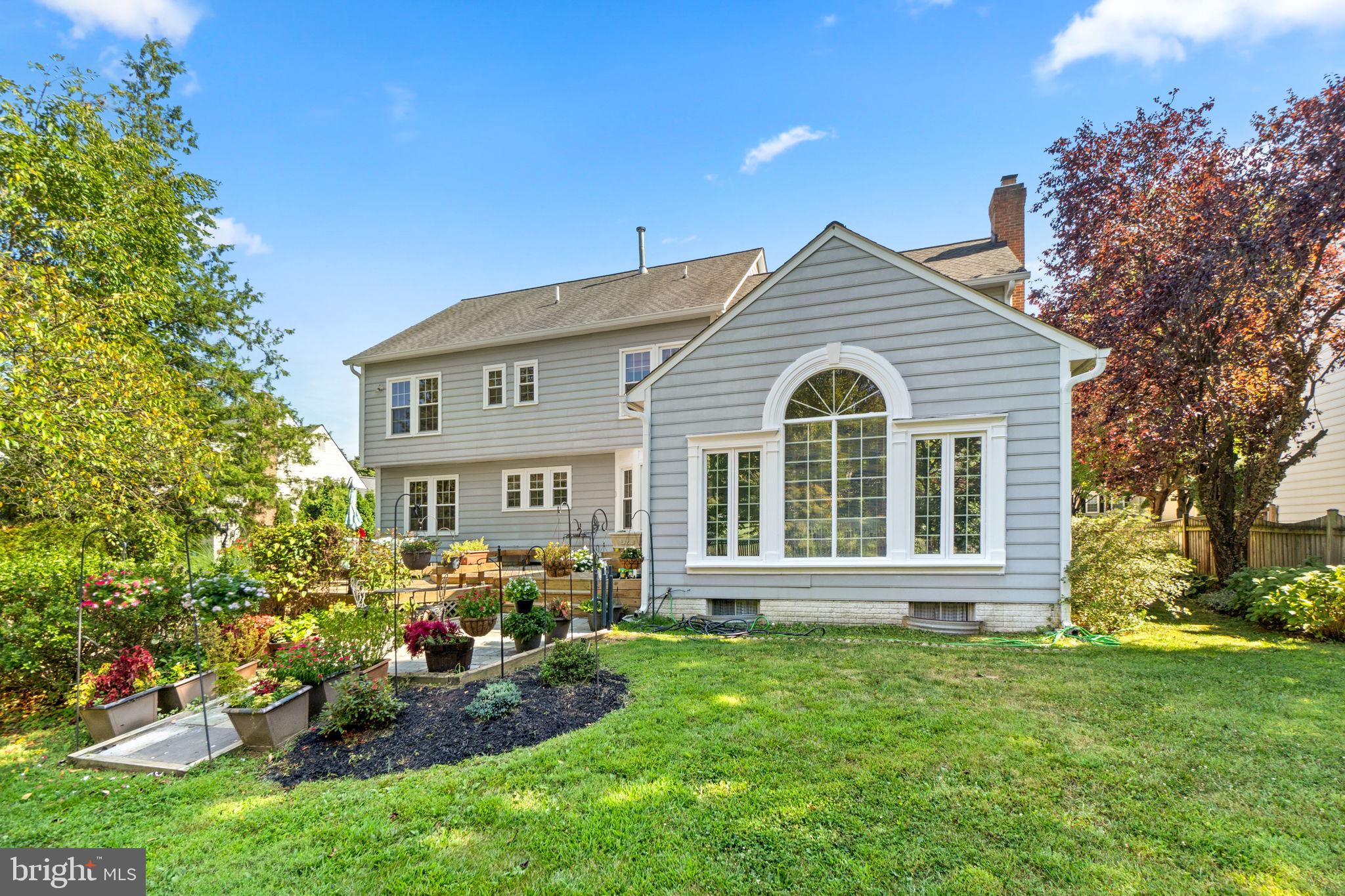 BURLEIGH MANOR - Residential