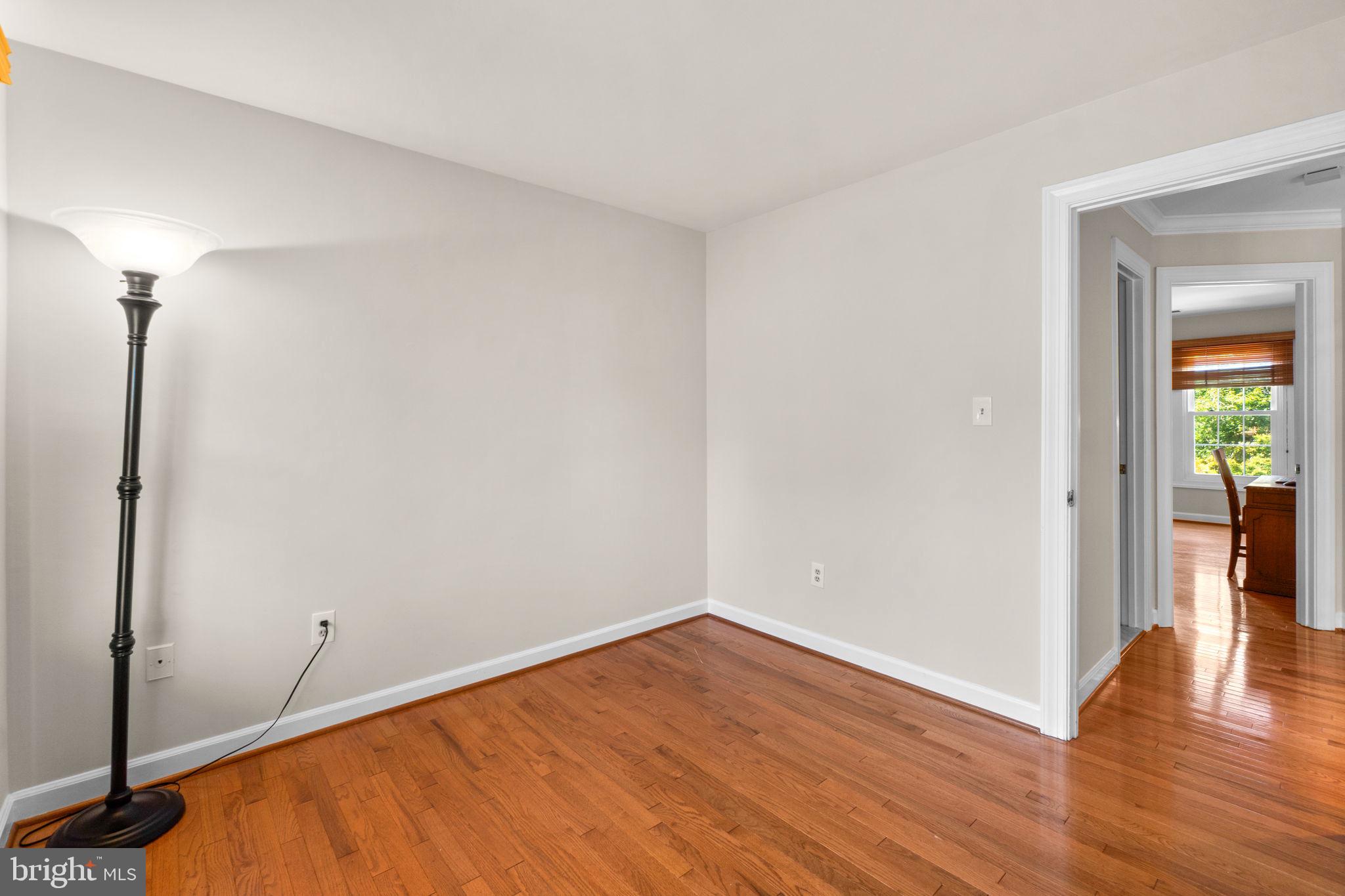 BURLEIGH MANOR - Residential