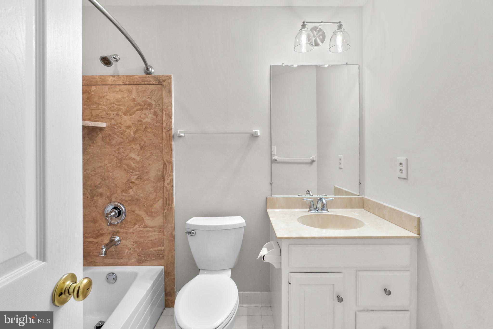 BURLEIGH MANOR - Residential