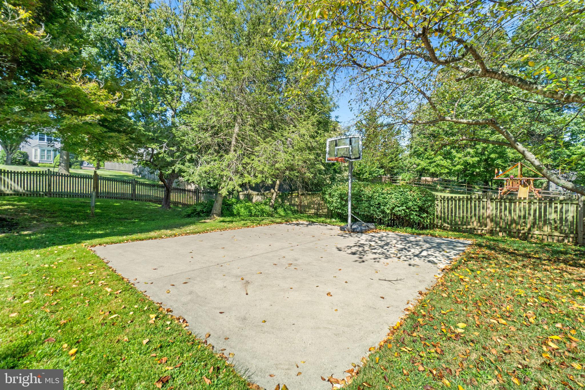 BURLEIGH MANOR - Residential