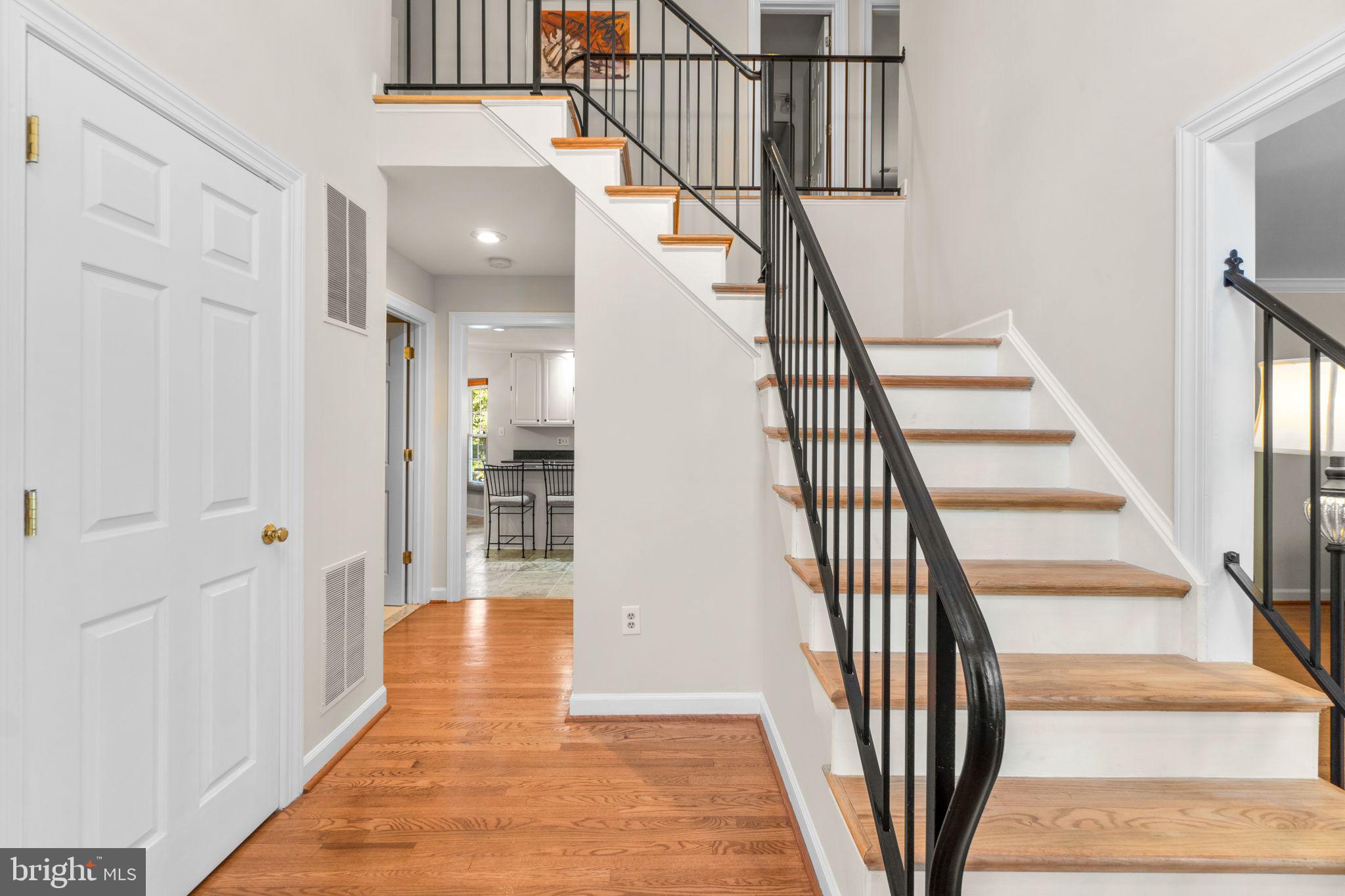 BURLEIGH MANOR - Residential