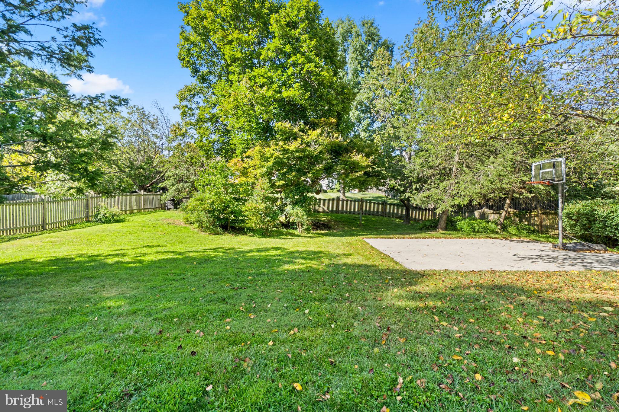 BURLEIGH MANOR - Residential