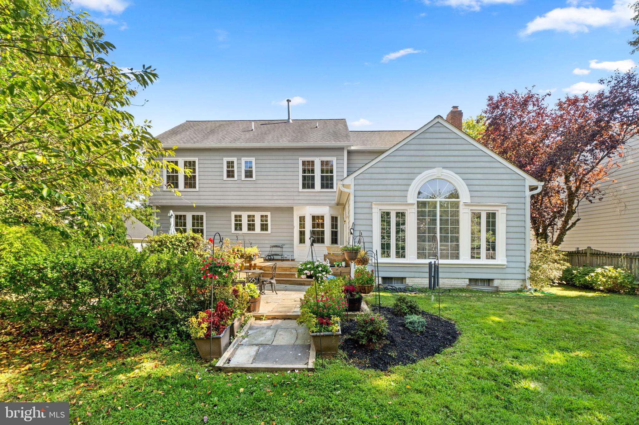 BURLEIGH MANOR - Residential