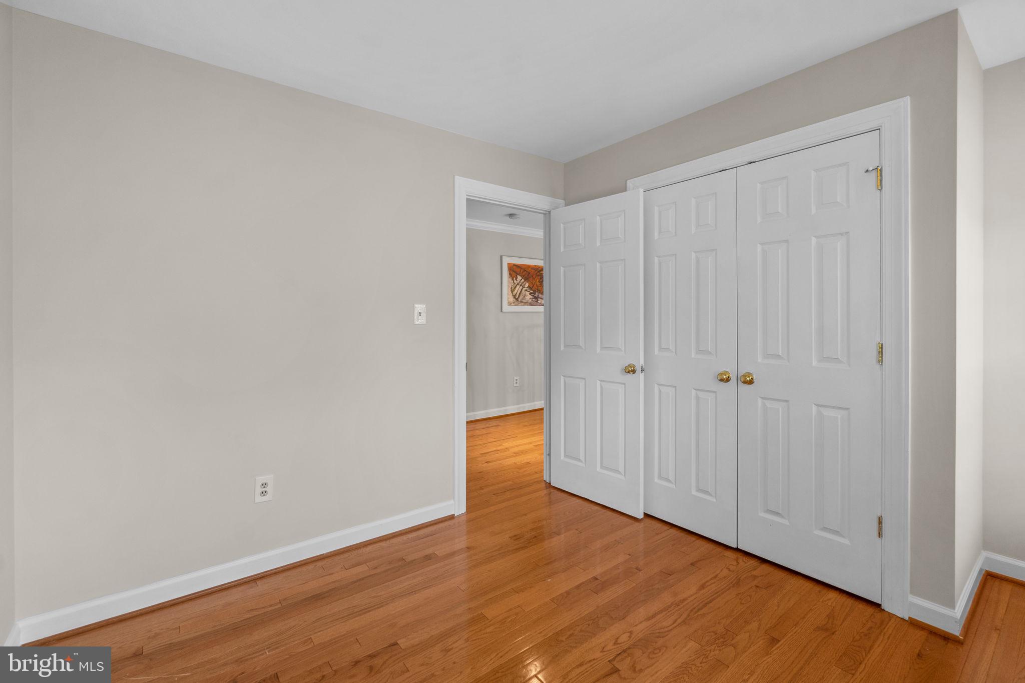 BURLEIGH MANOR - Residential