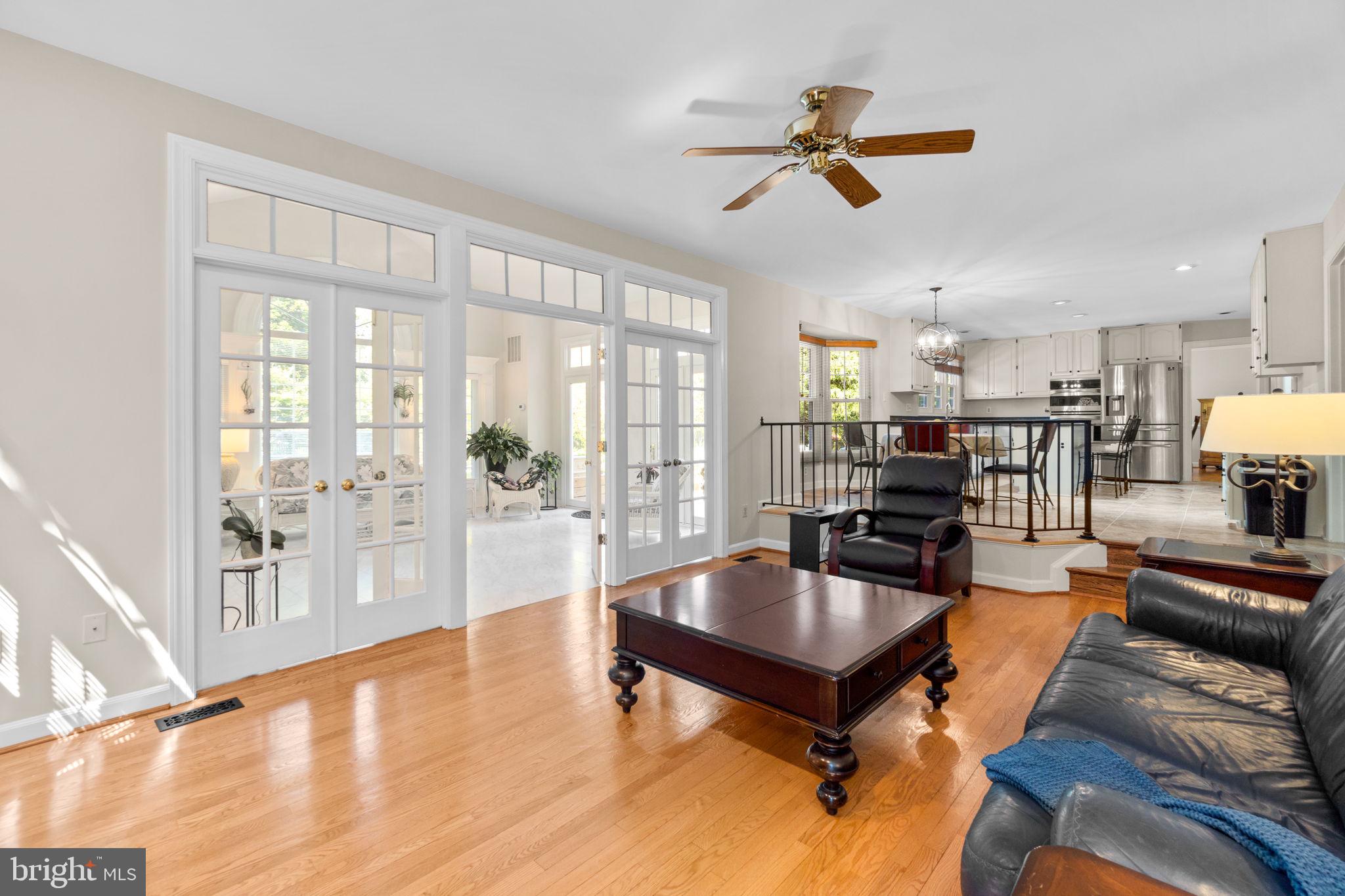 BURLEIGH MANOR - Residential