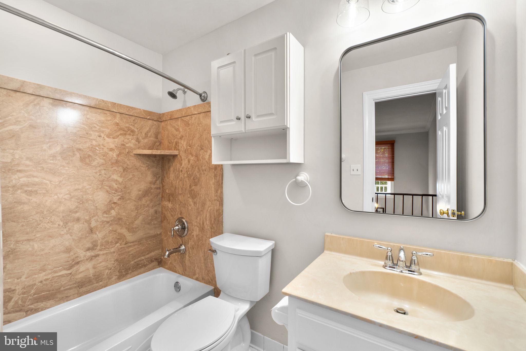 BURLEIGH MANOR - Residential