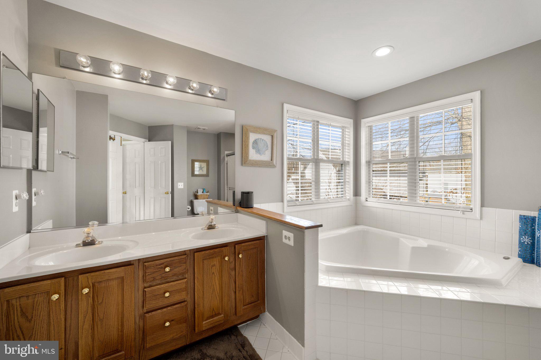 BRIDLEWOOD - Residential