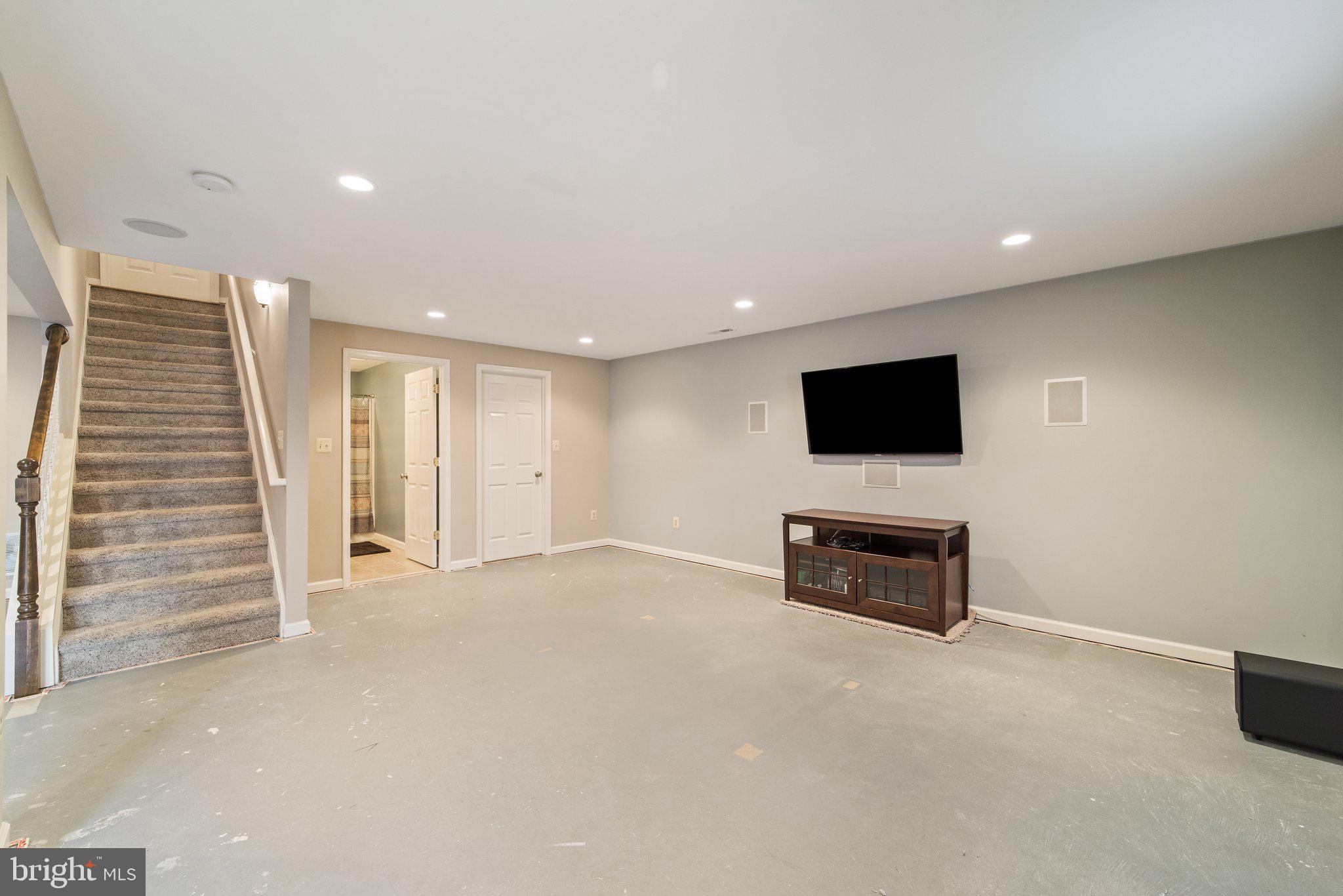 BRIDLEWOOD - Residential