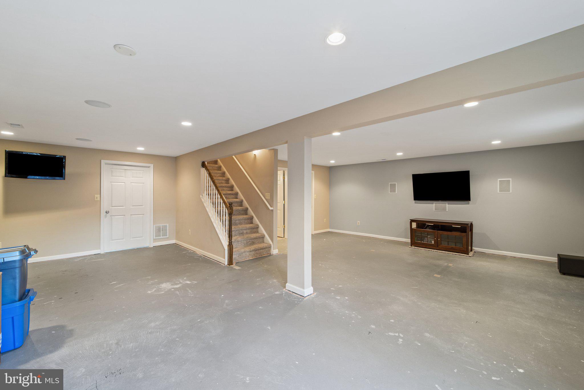 BRIDLEWOOD - Residential