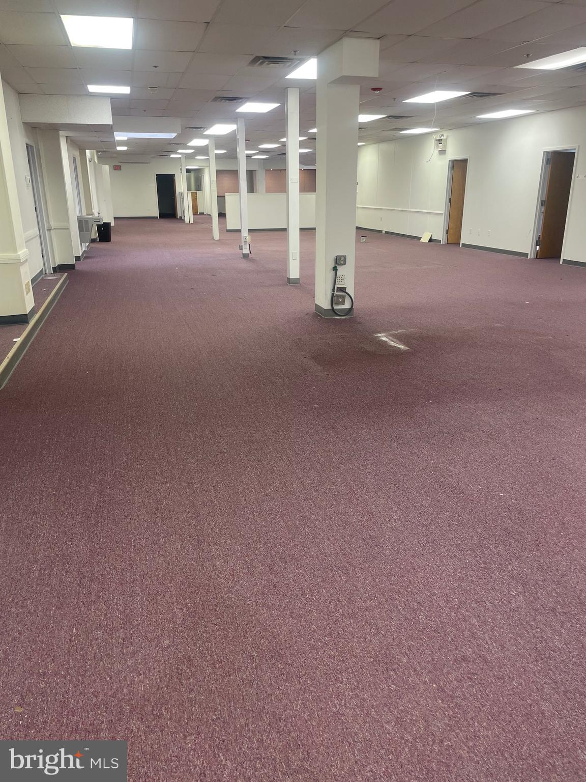 1200 VETERANS HIGHWAY G - WING