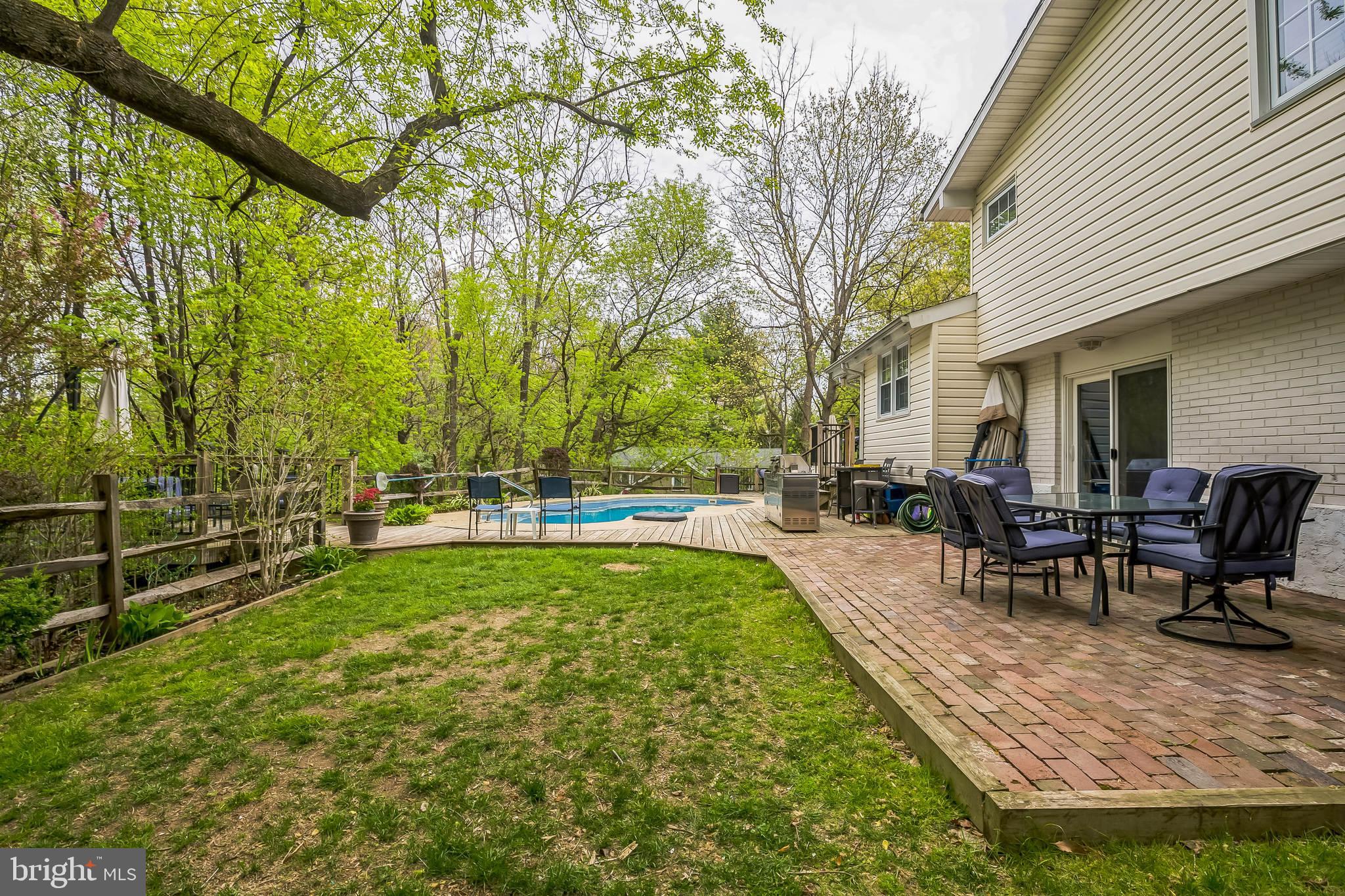 FRAZIER WOODS - Residential