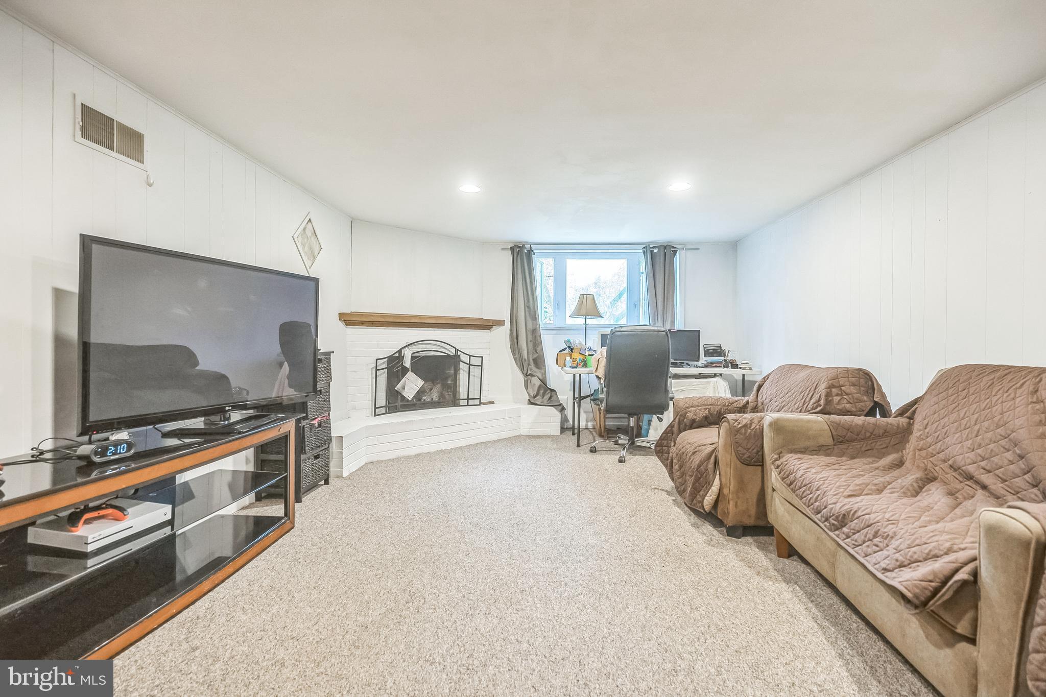 FRAZIER WOODS - Residential