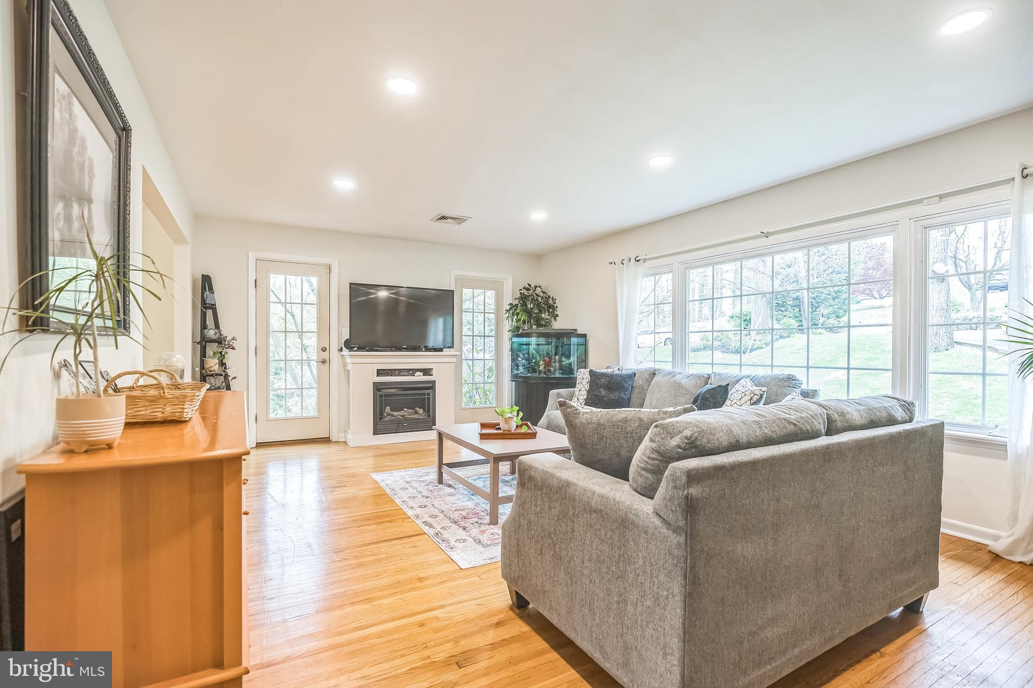 FRAZIER WOODS - Residential