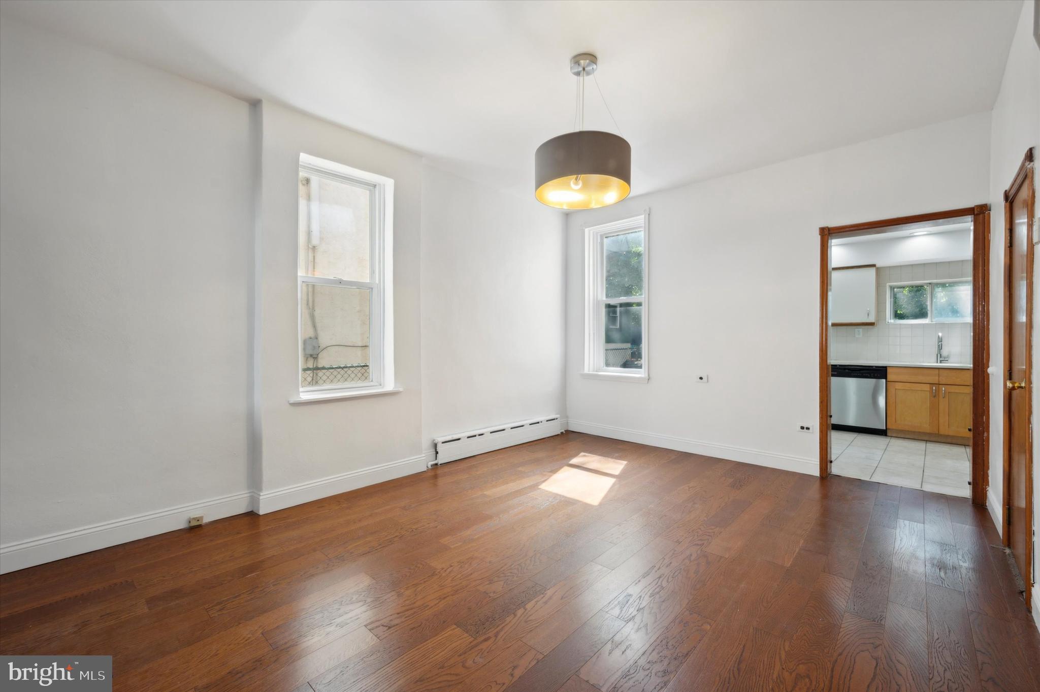 EAST FALLS - Residential