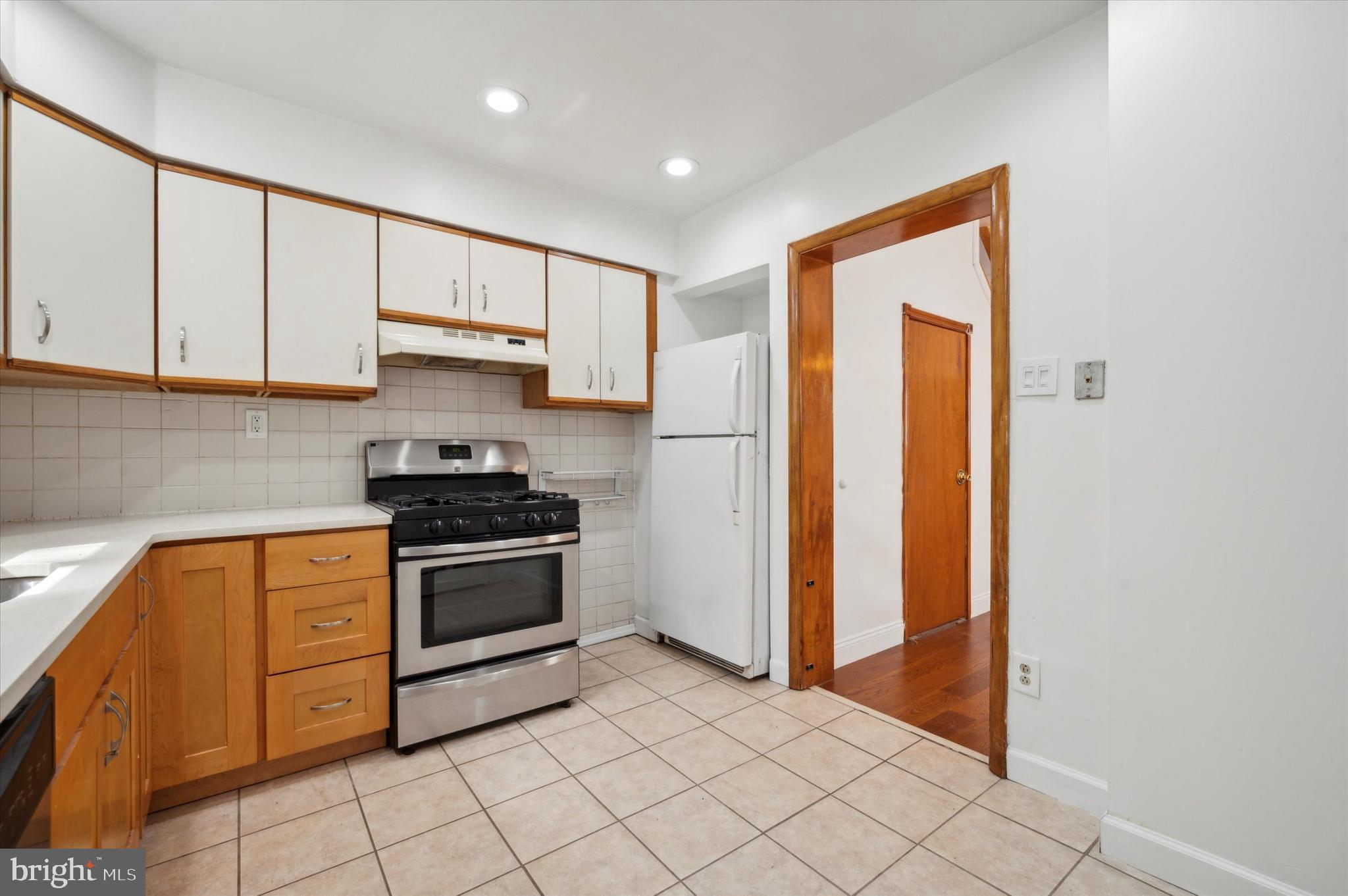 EAST FALLS - Residential