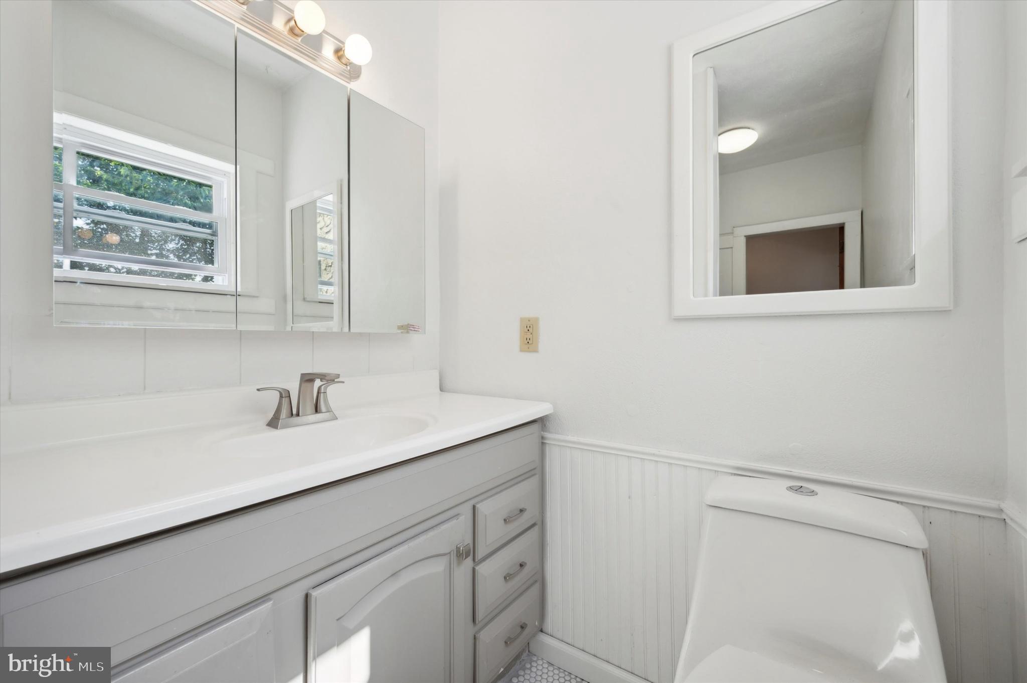 EAST FALLS - Residential