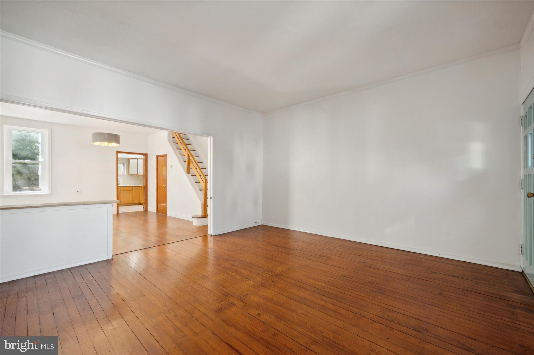 EAST FALLS - Residential