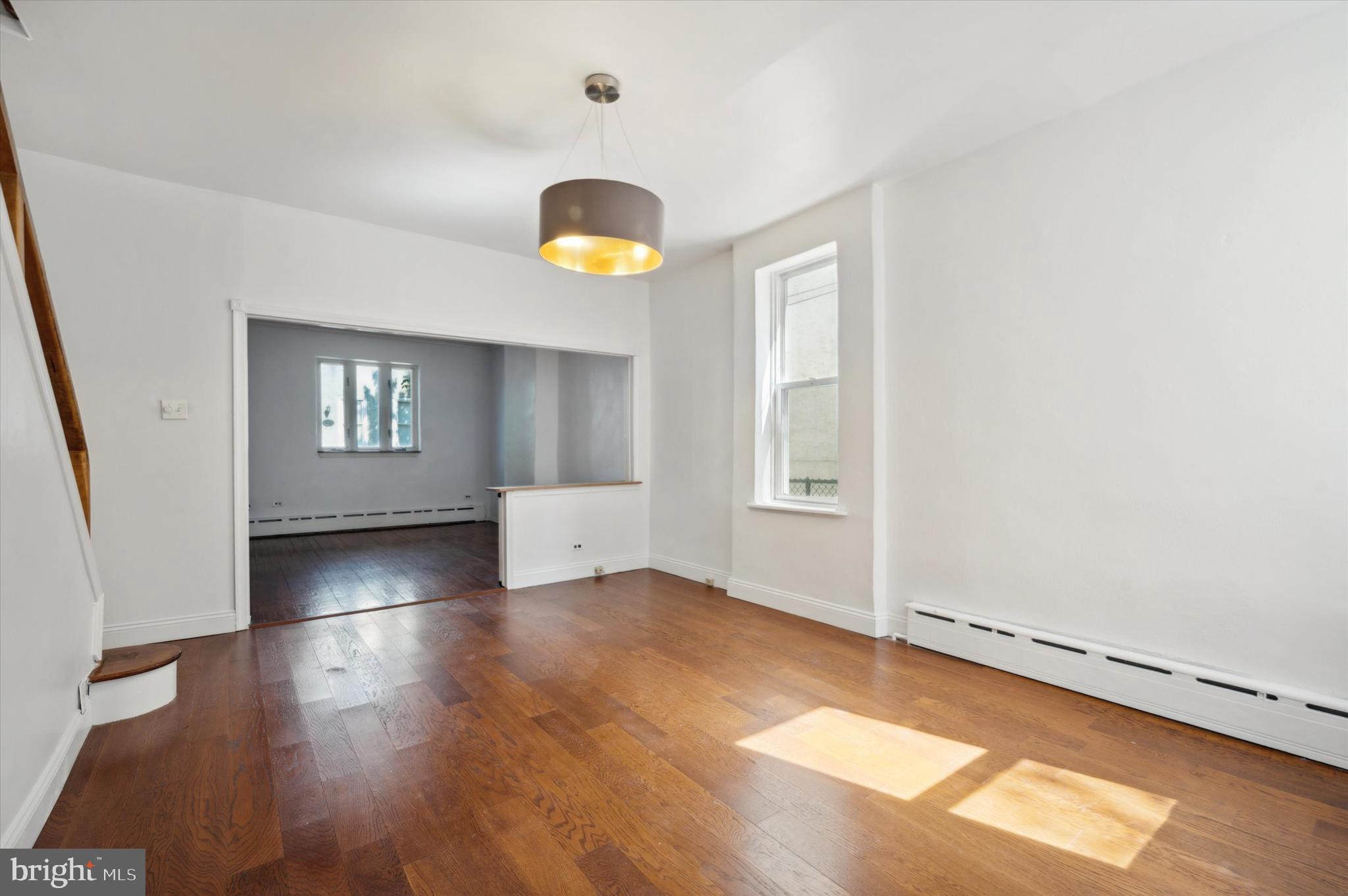 EAST FALLS - Residential