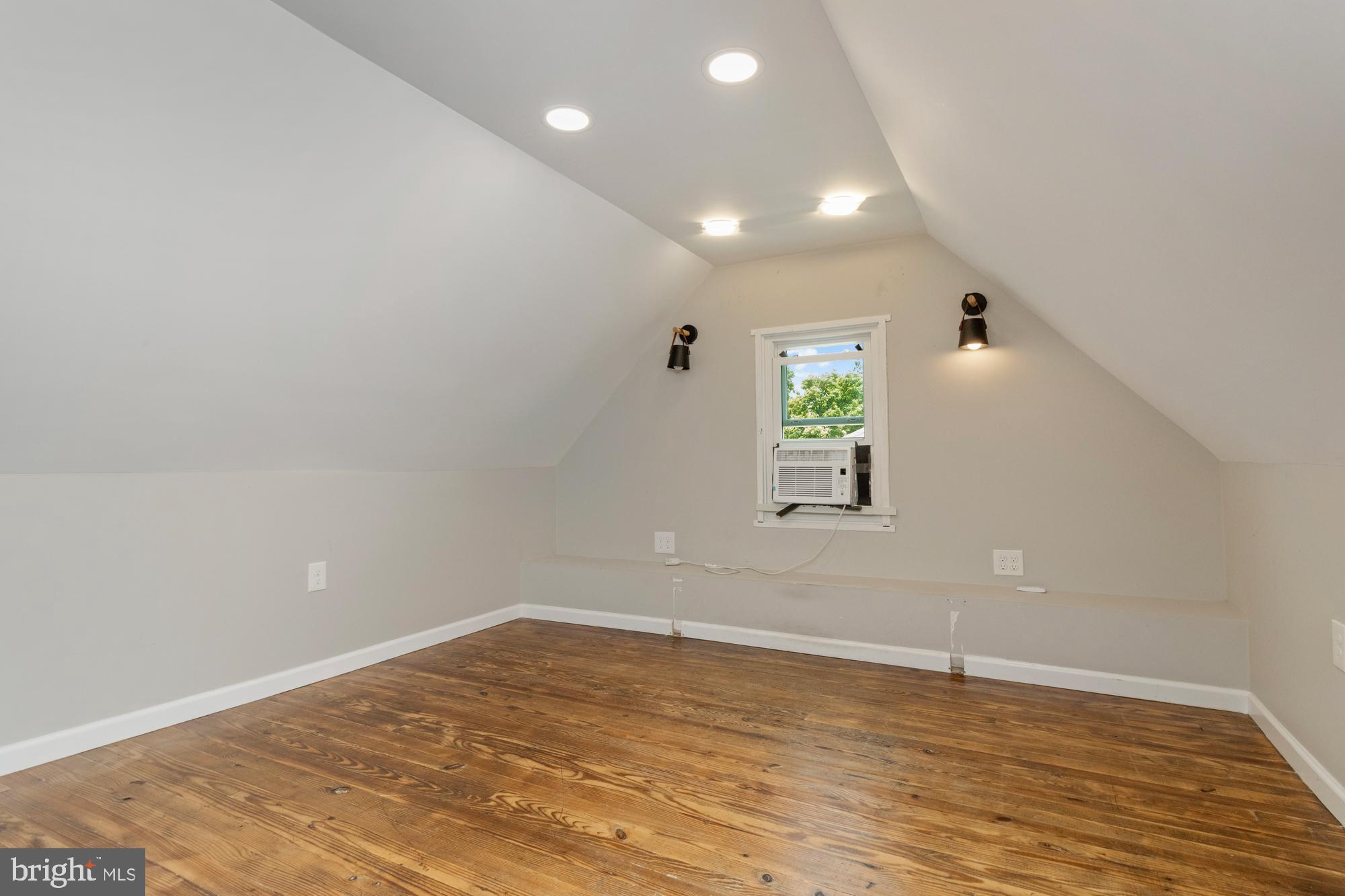 WEST TOWSON - Residential