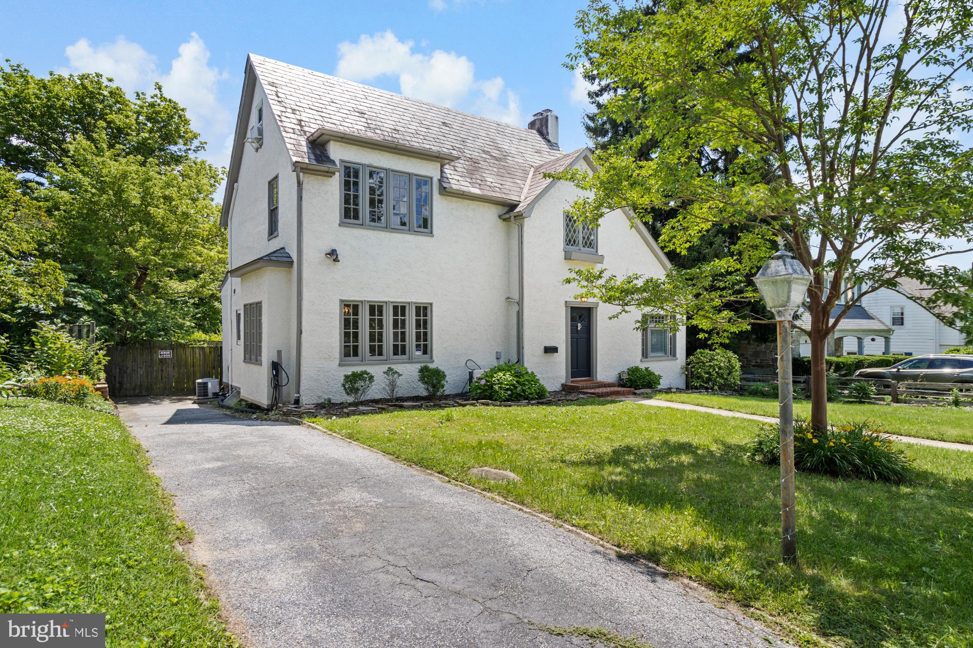 11 FLORIDA ROAD
