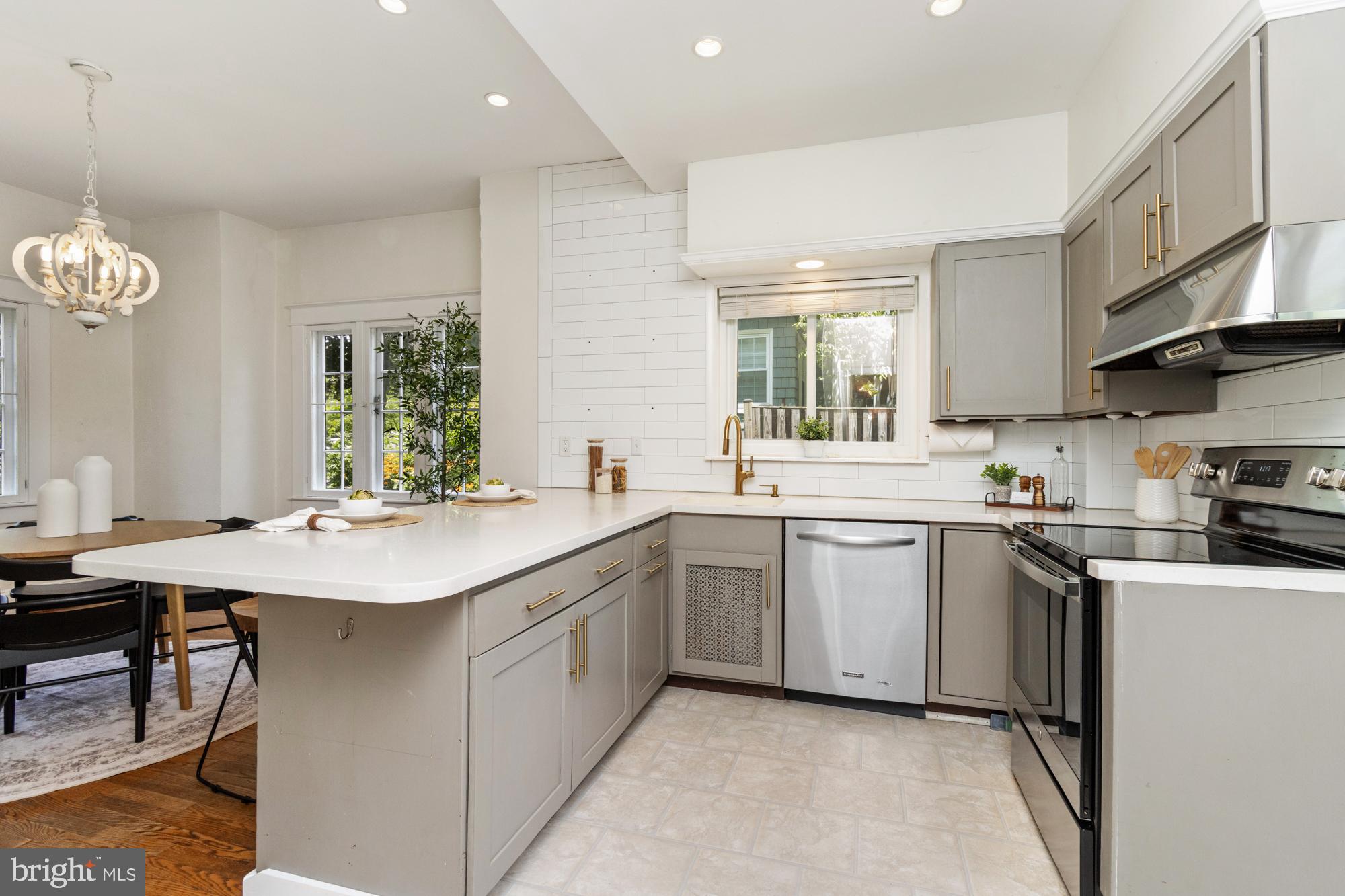 WEST TOWSON - Residential