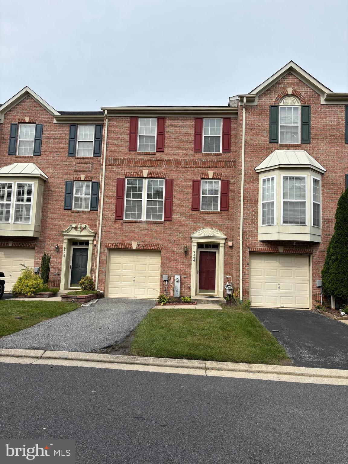 9804 REDWING DRIVE 9804