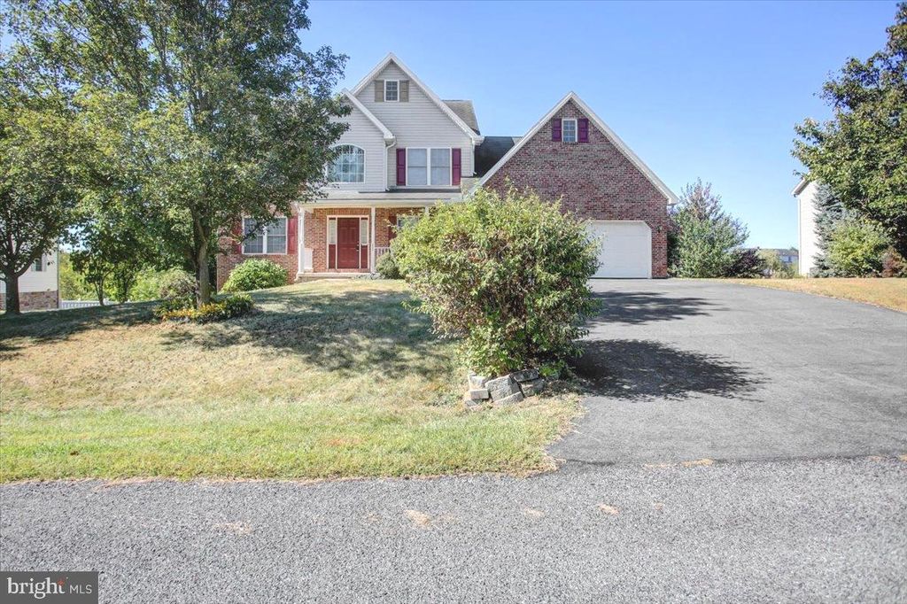 Photo of 822 Lindia Road, CHAMBERSBURG, PA 17201 (MLS # PAFL2029804)