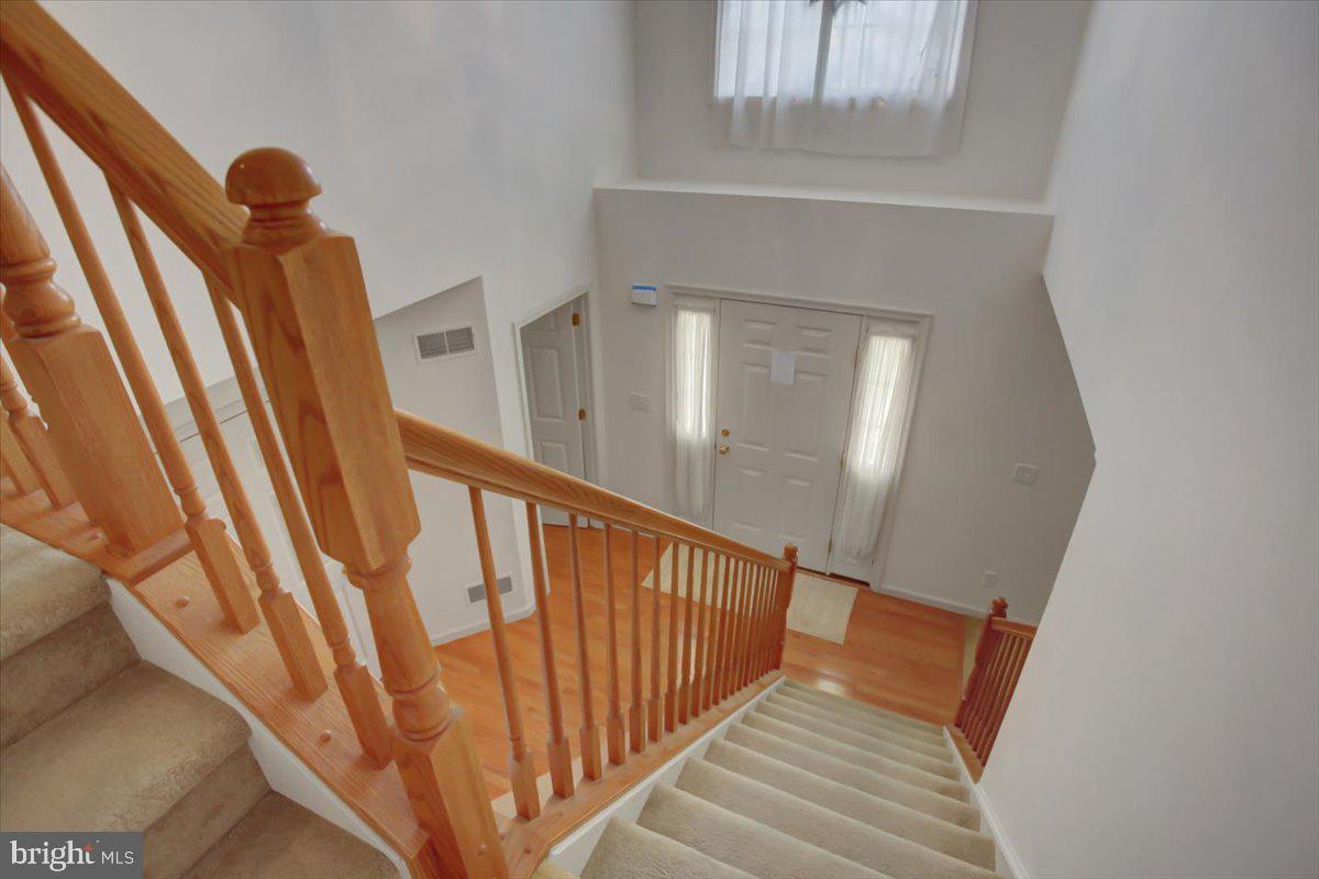 HUNTERS CHASE - Residential