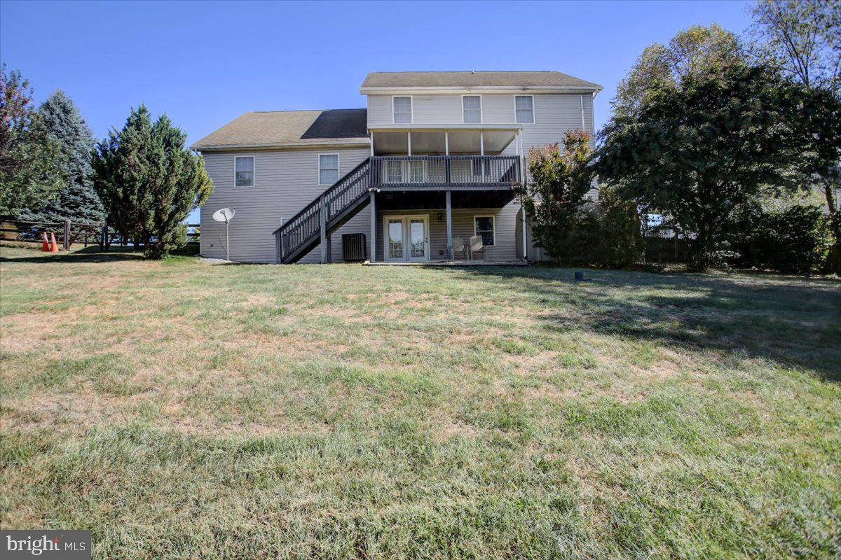 HUNTERS CHASE - Residential