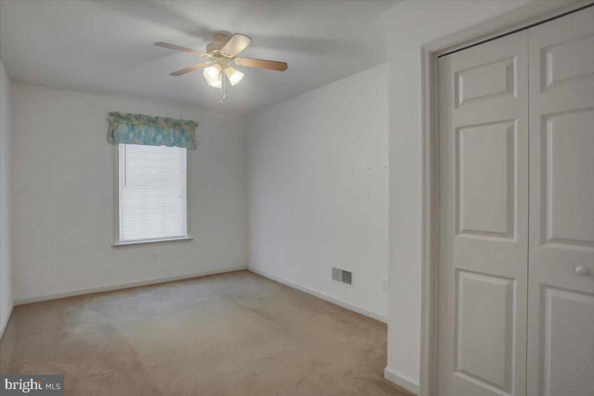 HUNTERS CHASE - Residential