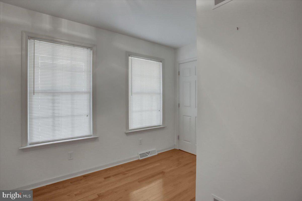 HUNTERS CHASE - Residential