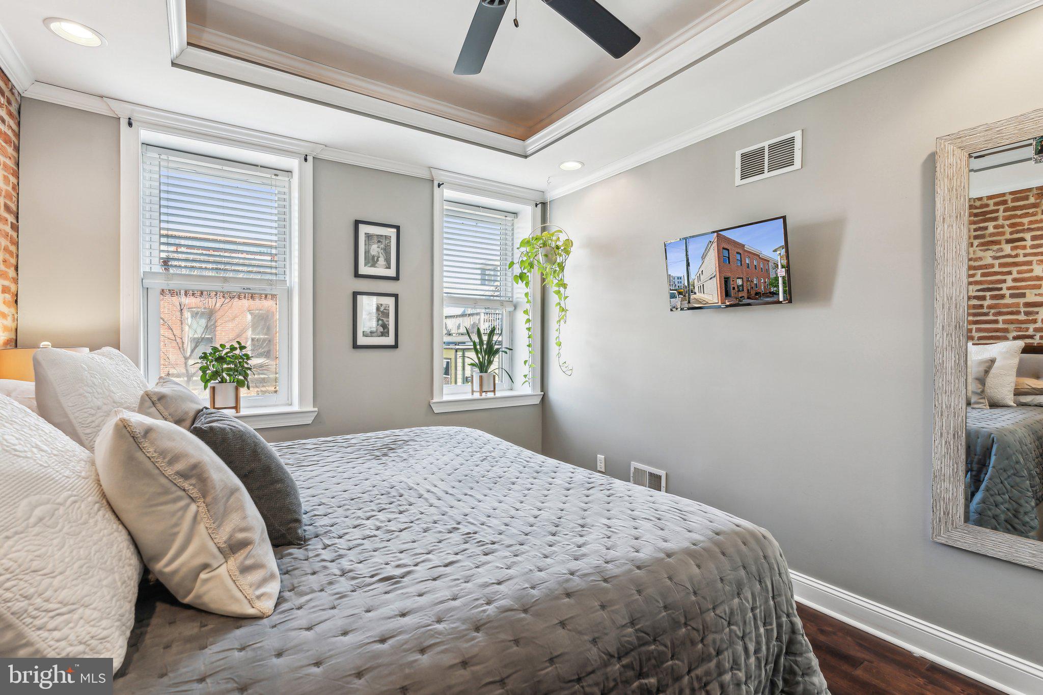 RIVERSIDE - Residential