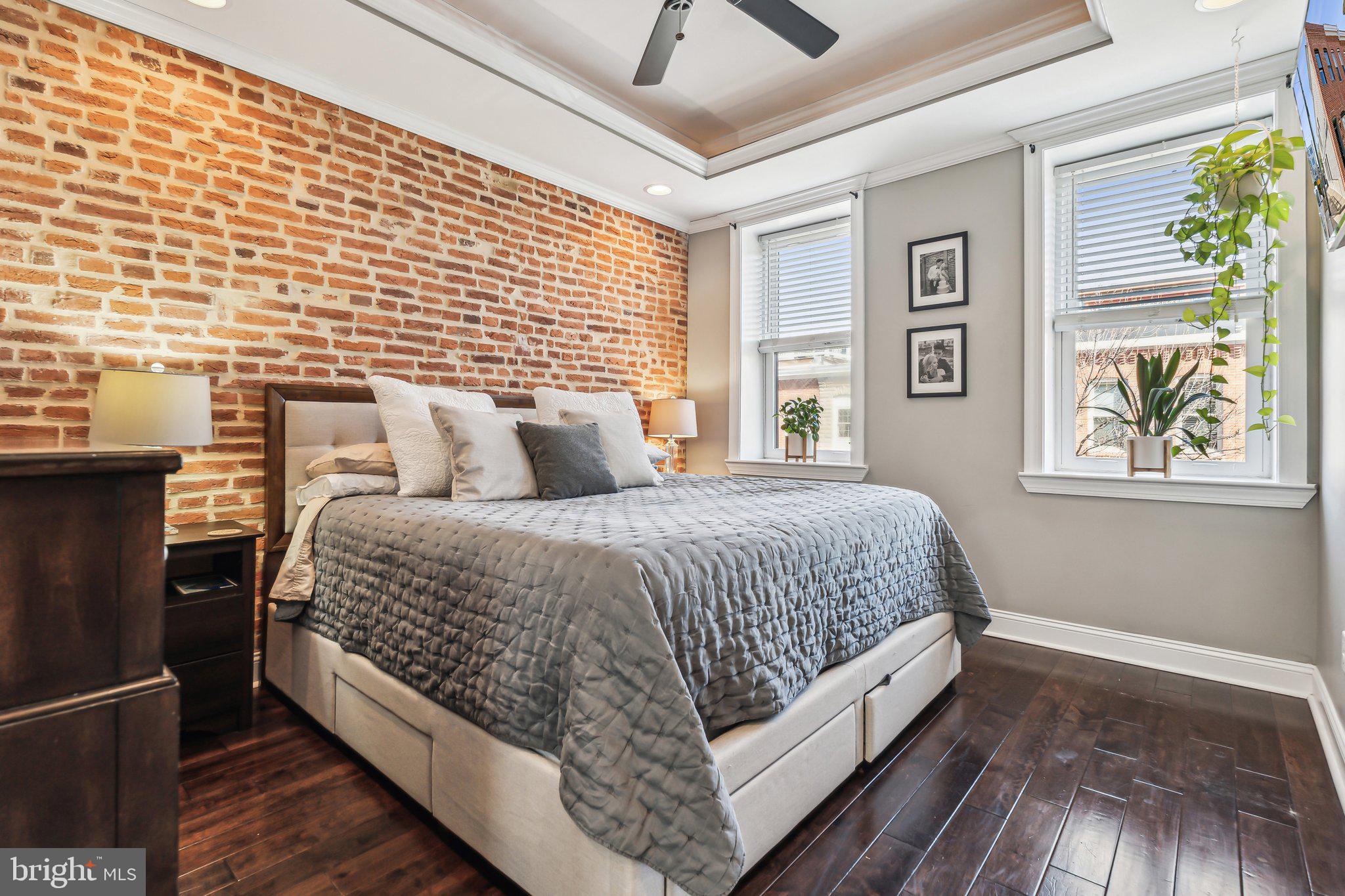 RIVERSIDE - Residential