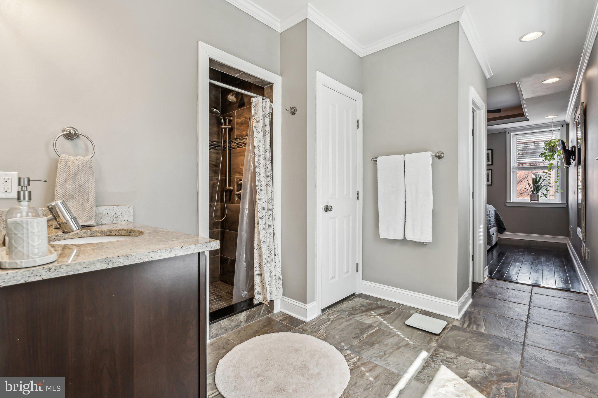 RIVERSIDE - Residential