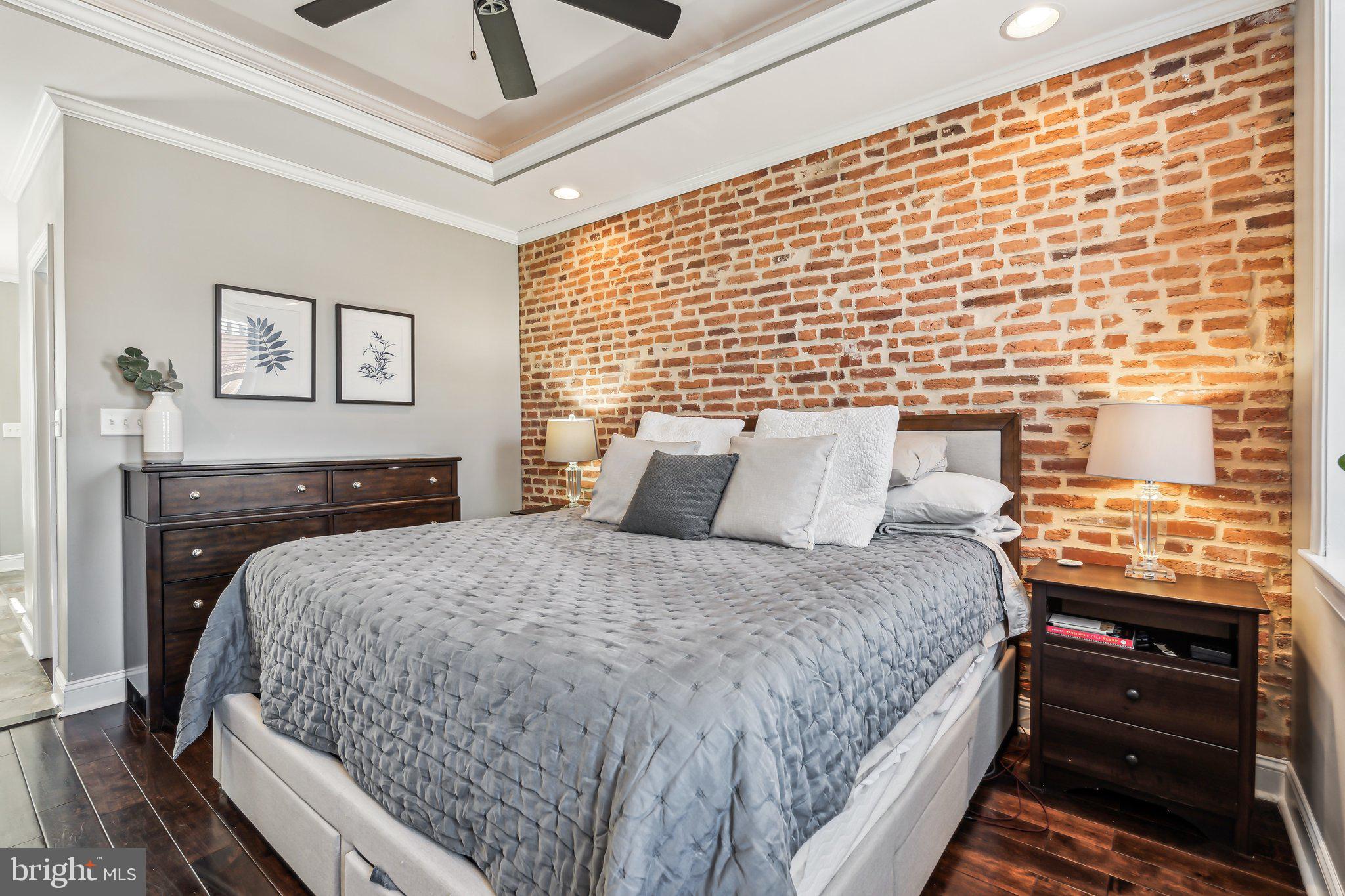 RIVERSIDE - Residential