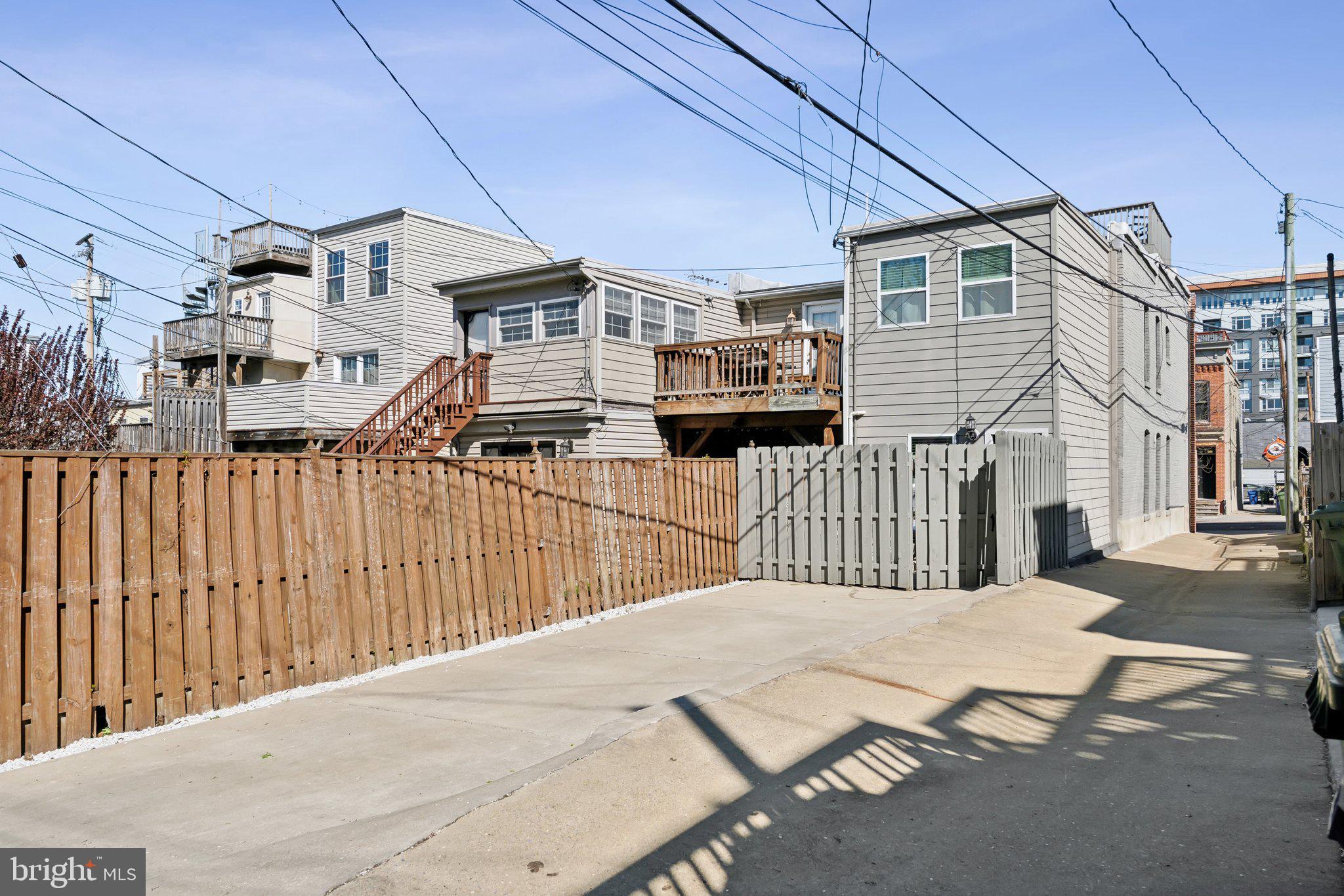 RIVERSIDE - Residential