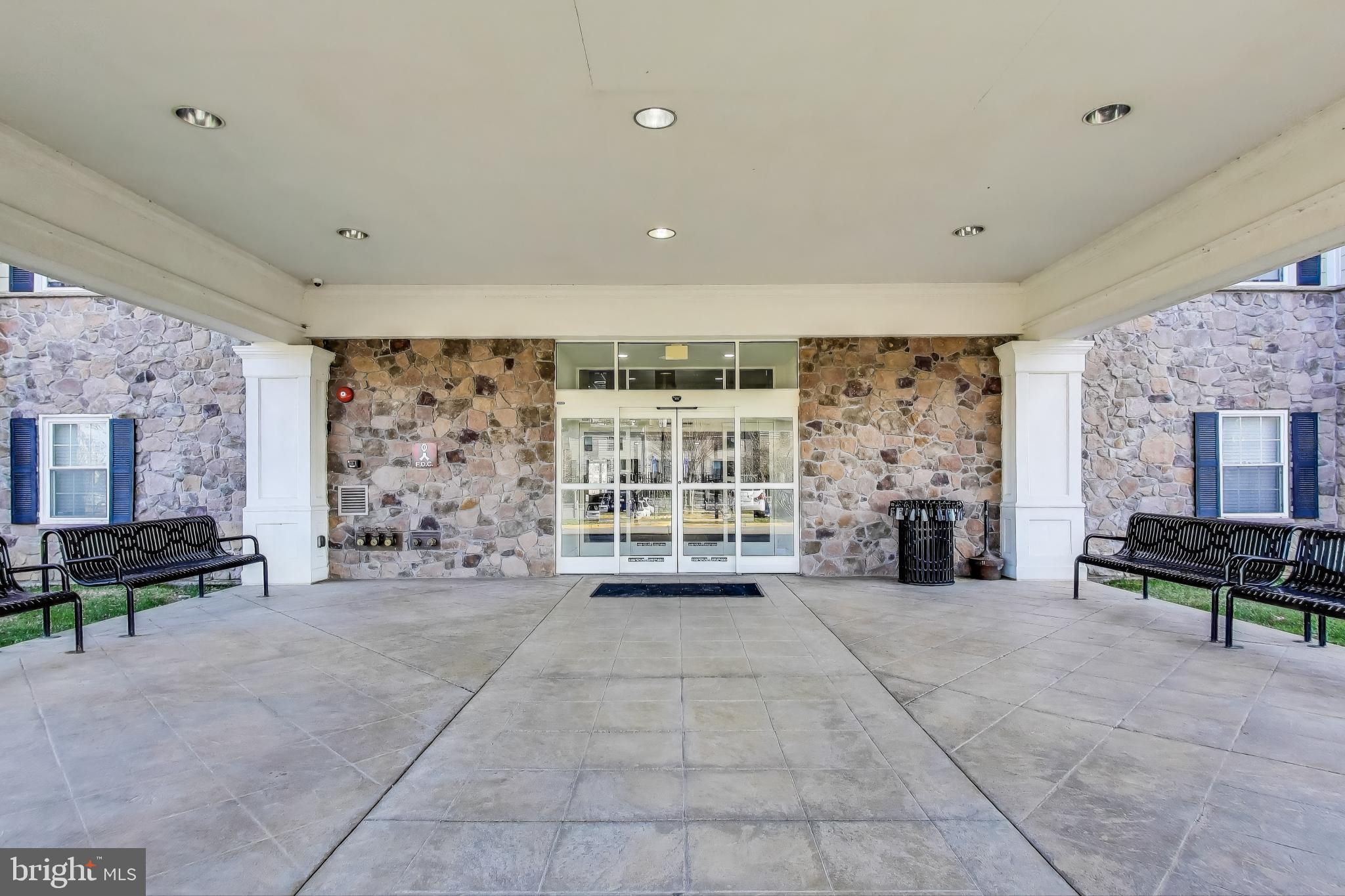 ISABELLA AT MONTICELLO MEWS - Residential