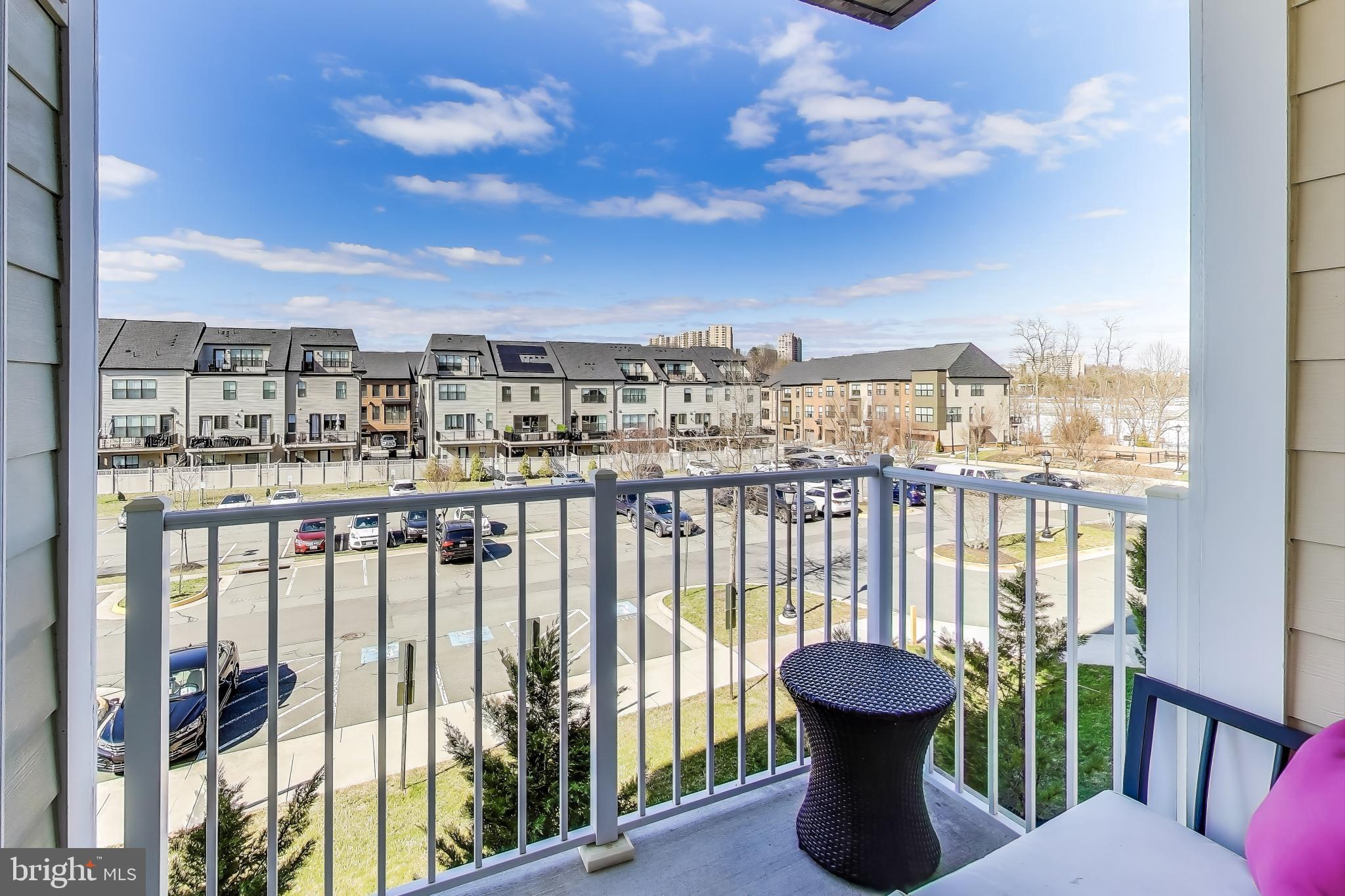 ISABELLA AT MONTICELLO MEWS - Residential