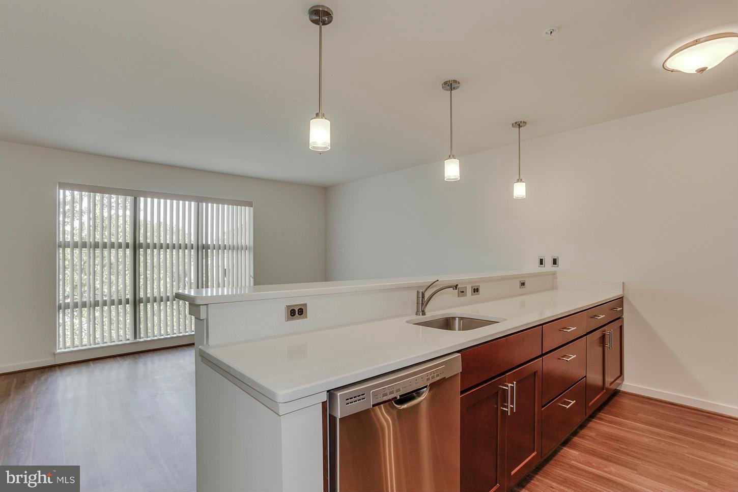 CLARENDON - Residential Lease