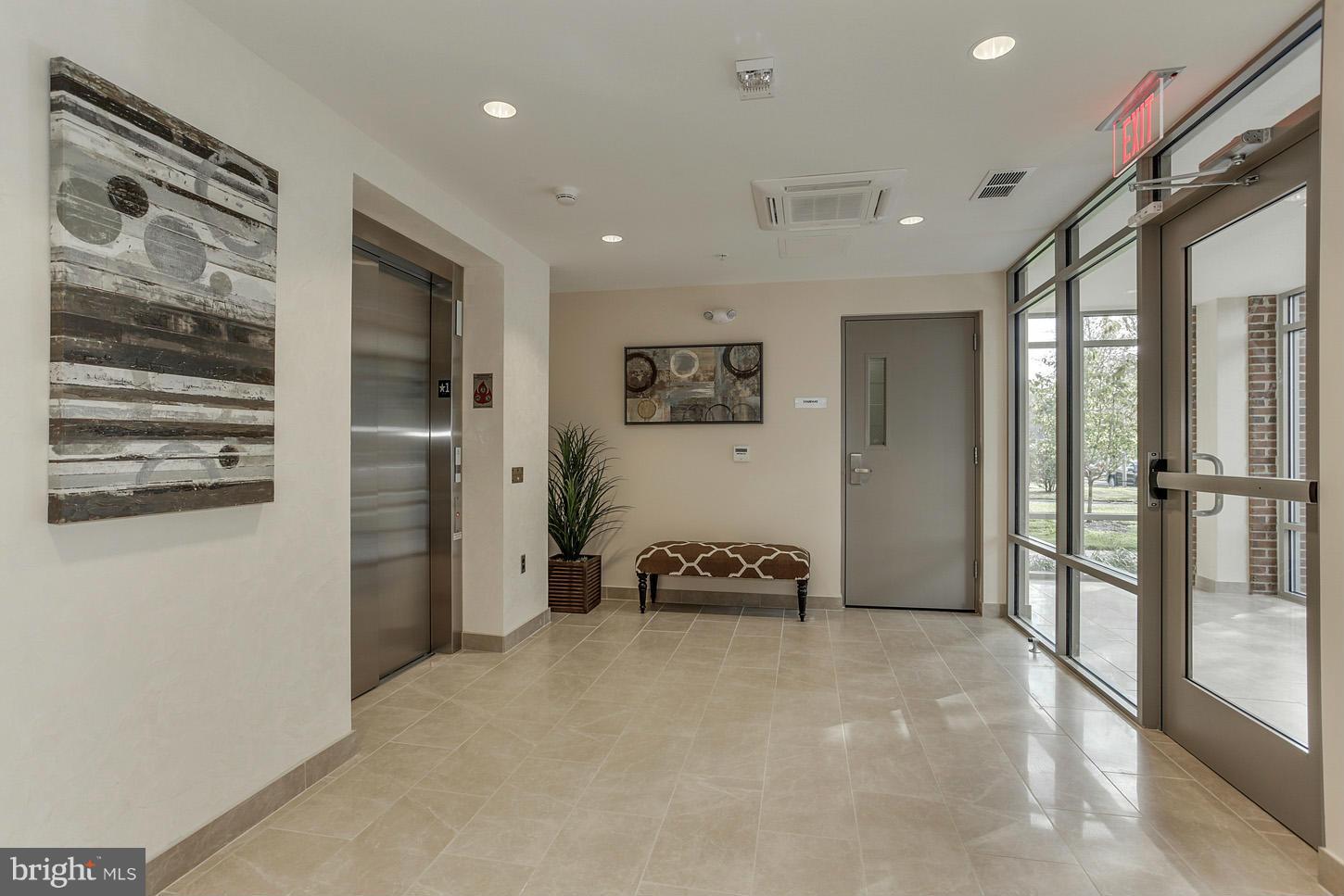 CLARENDON - Residential Lease