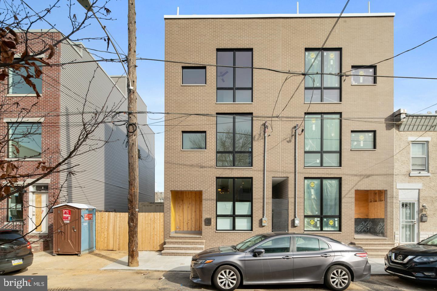 KENSINGTON - Residential