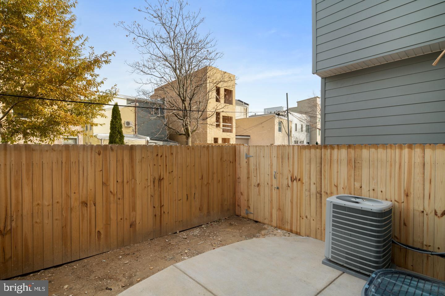 KENSINGTON - Residential