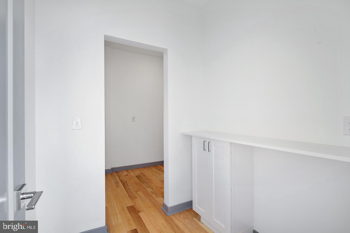 KENSINGTON - Residential