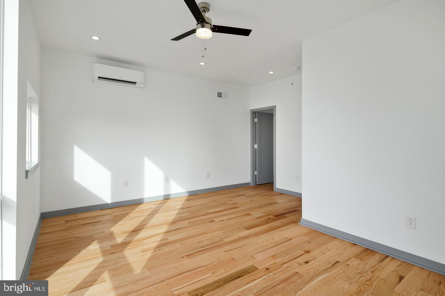 KENSINGTON - Residential