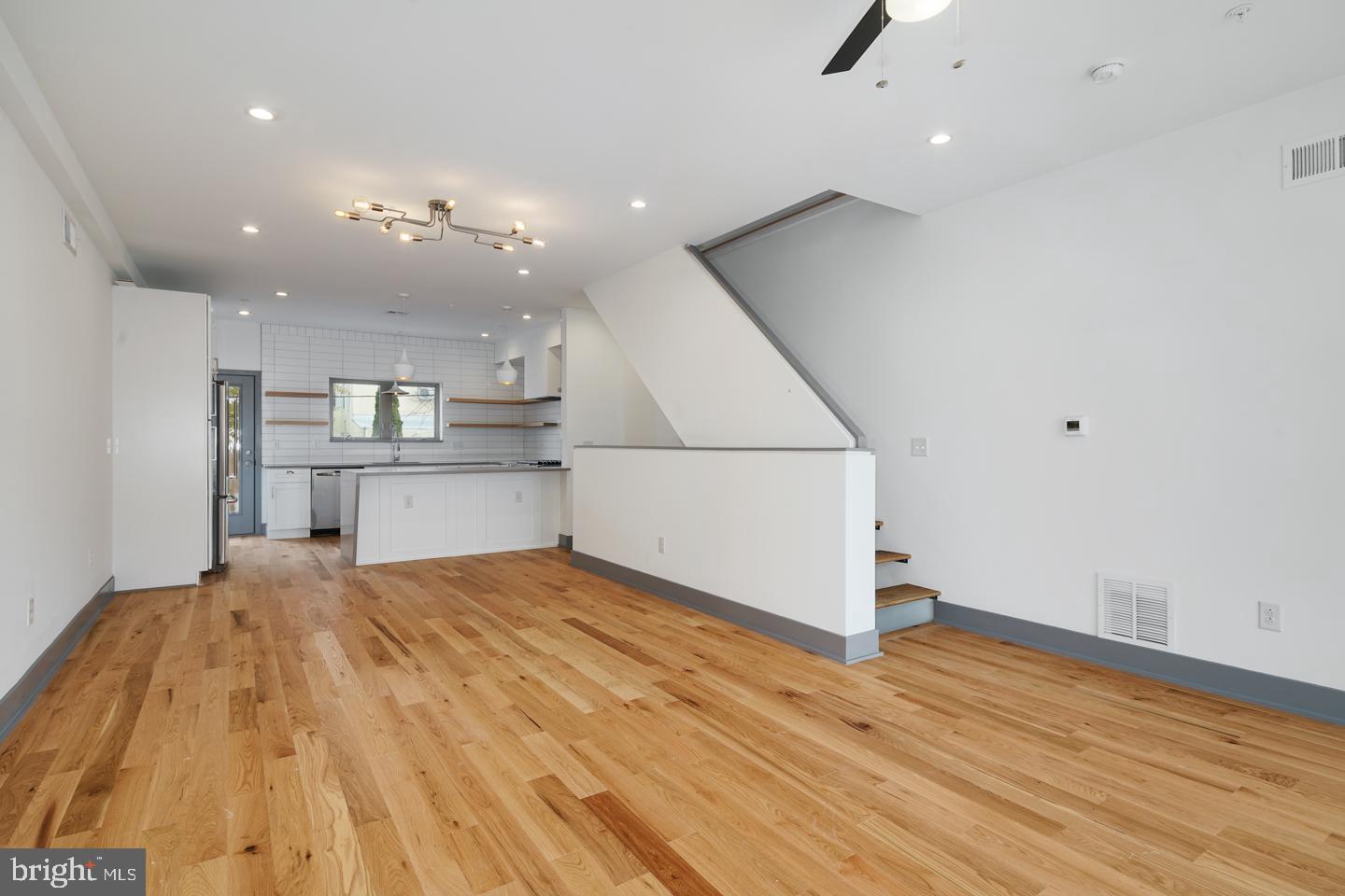 KENSINGTON - Residential