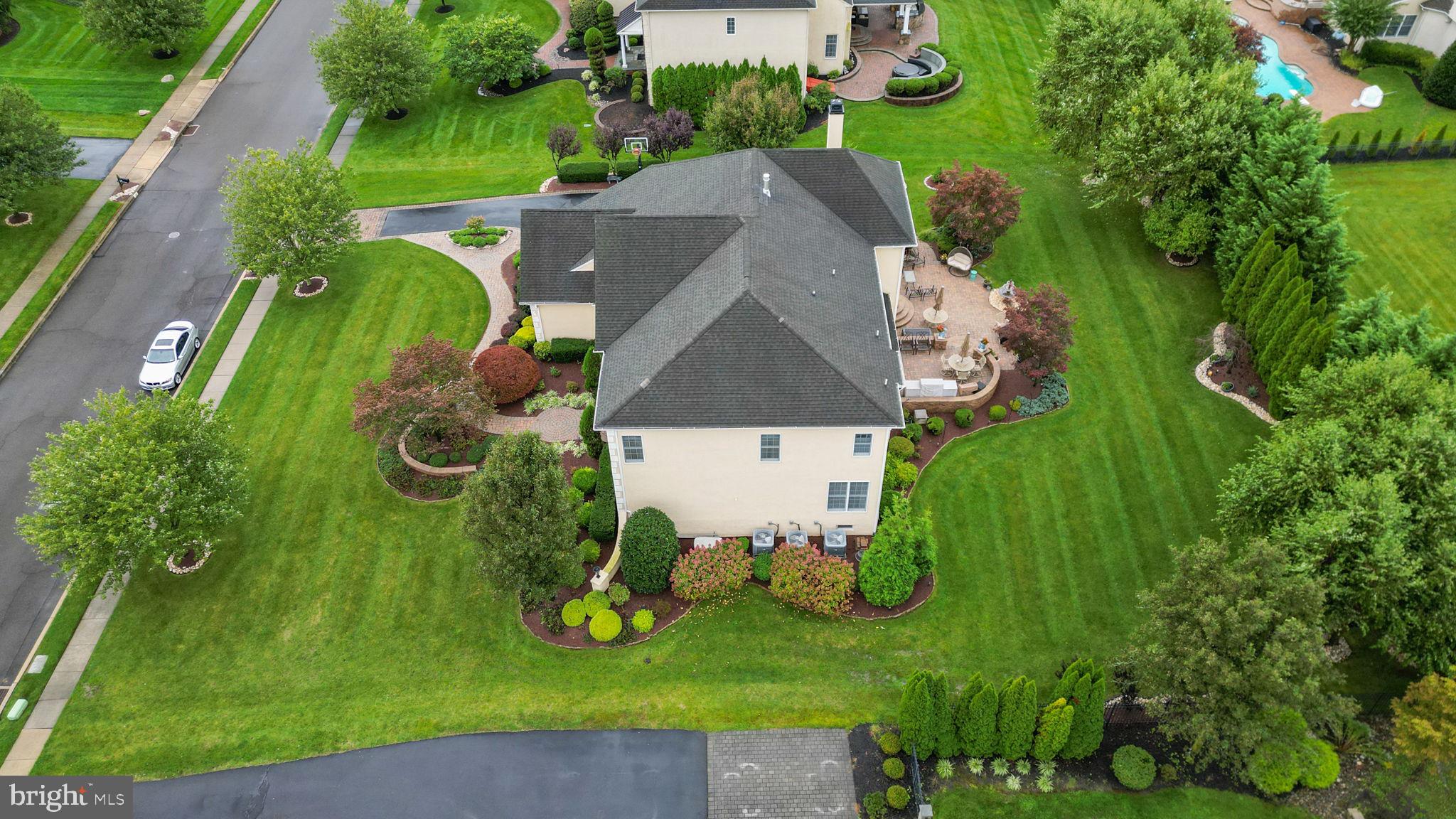 NORTHAMPTON HUNT - Residential