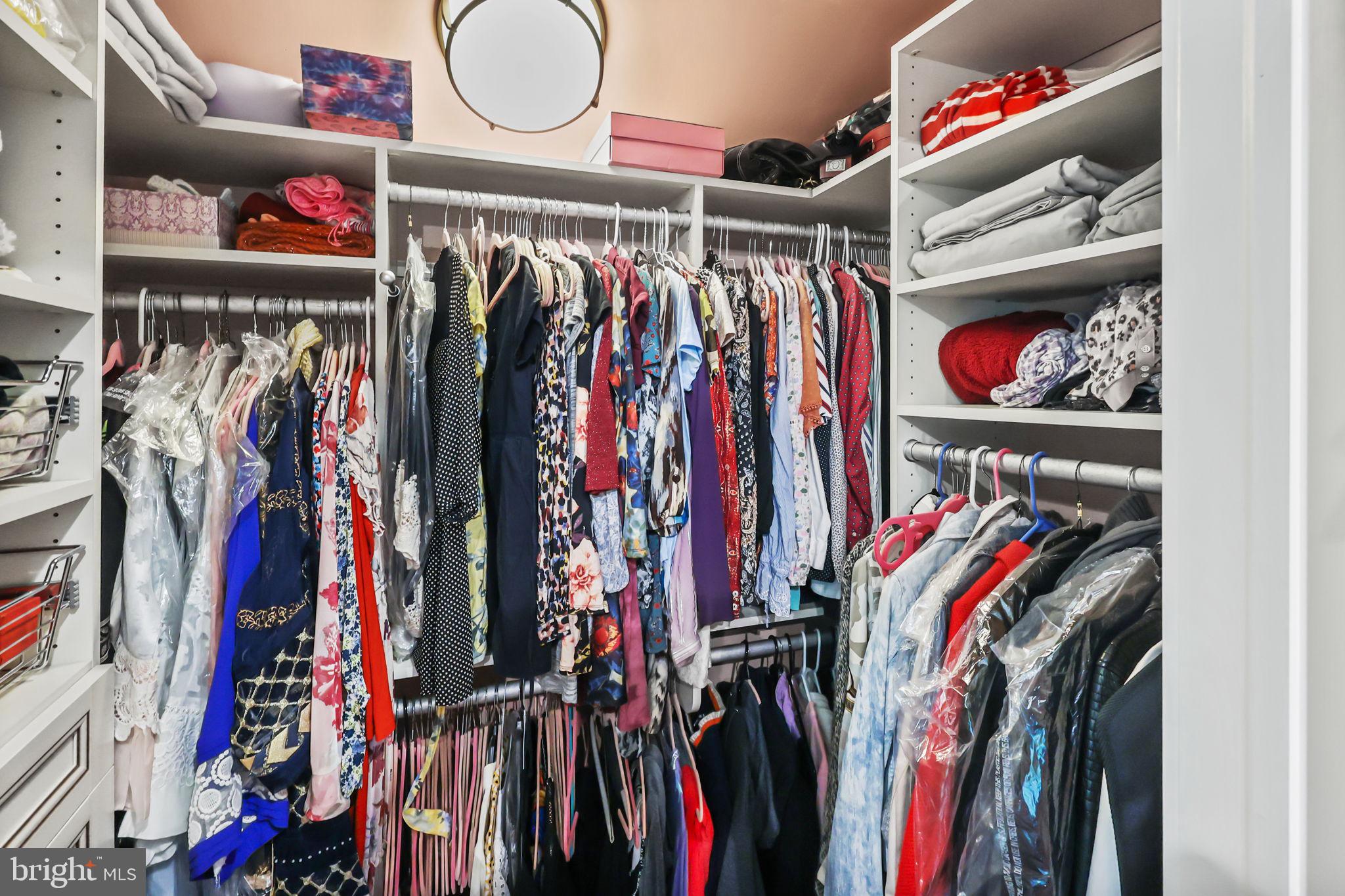 NORTHAMPTON HUNT - Residential