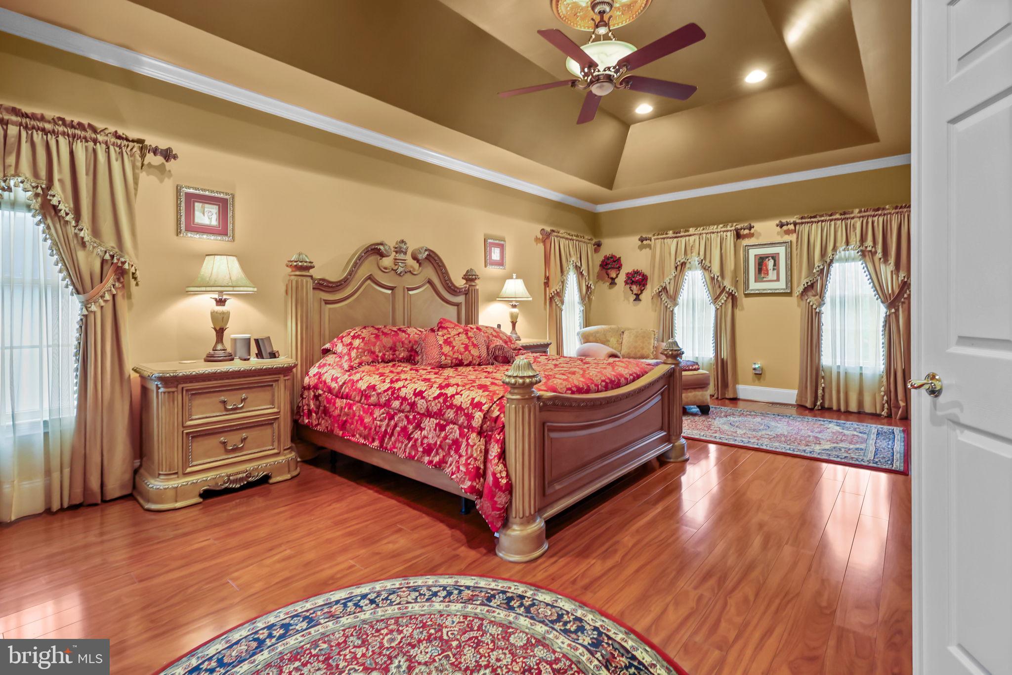 NORTHAMPTON HUNT - Residential