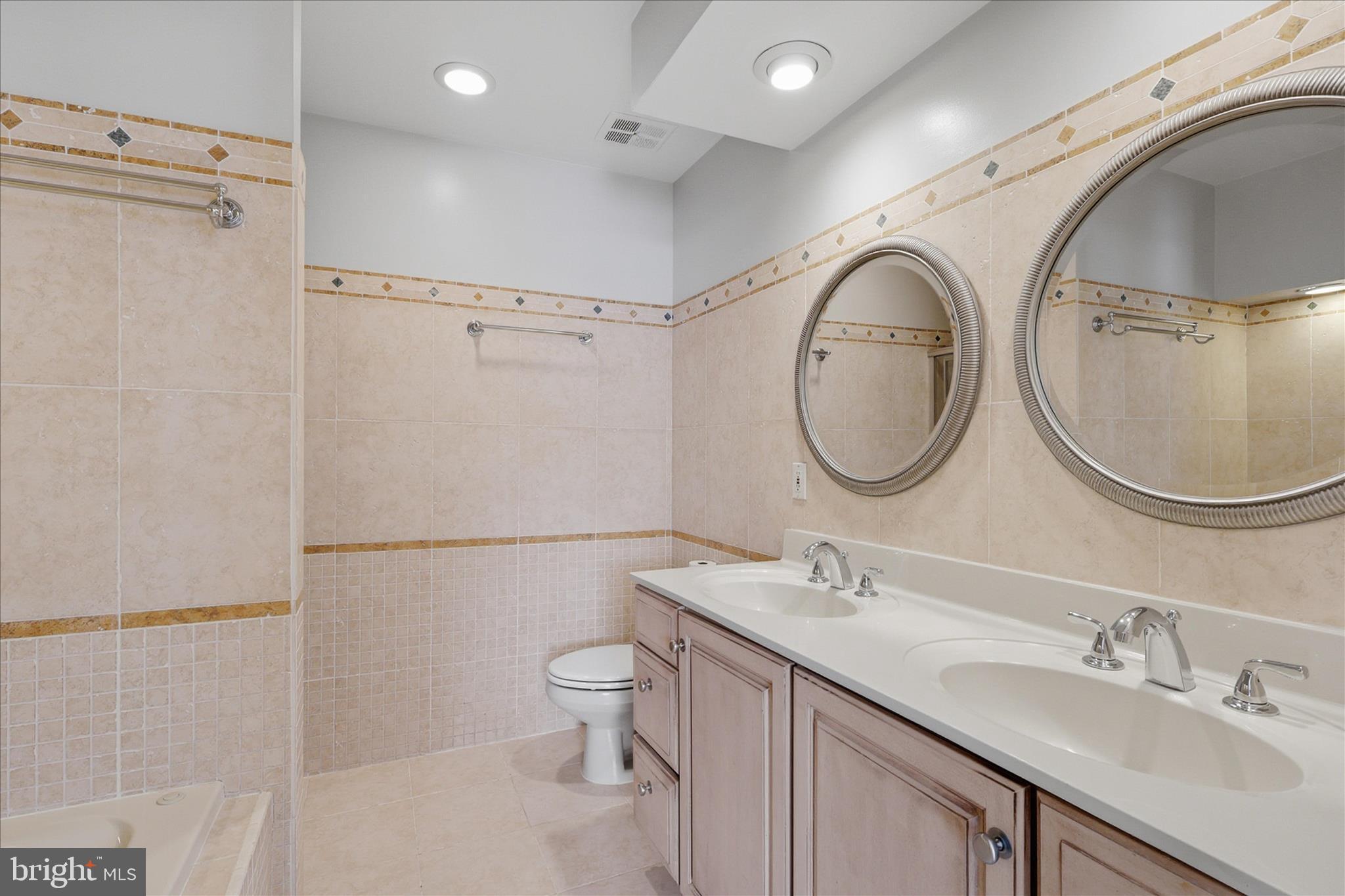 BERRYLAND FARM - Residential