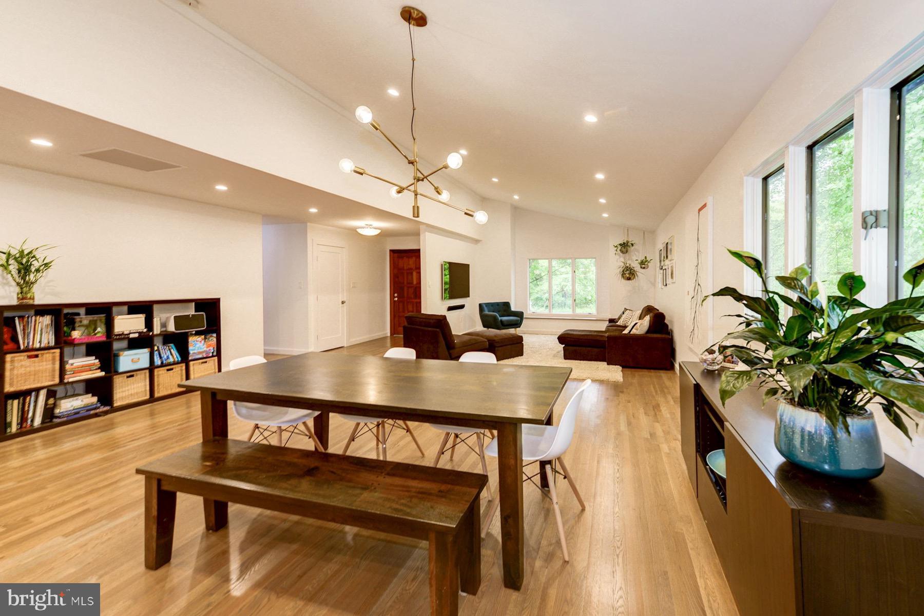 BRYN MAWR - Residential